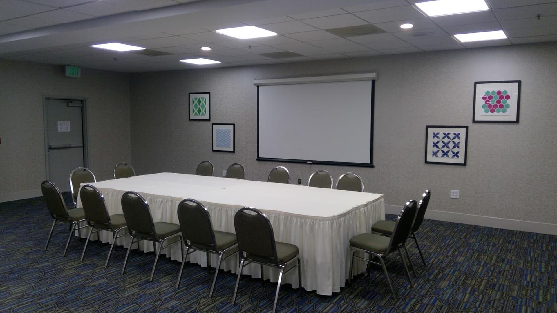 Holiday Inn Express & Suites Tracy by IHG gallery photo in Tracy, CA — image 24