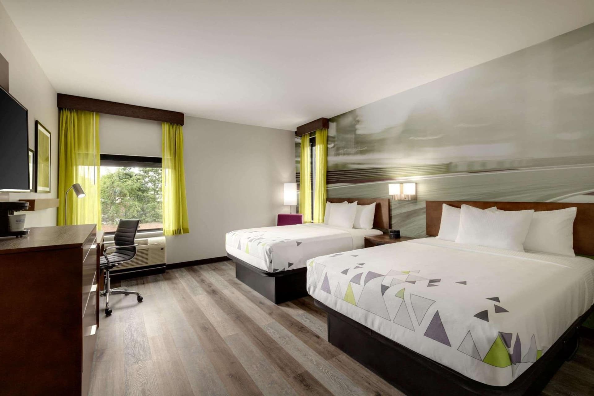 La Quinta Inn & Suites by Wyndham Braselton gallery photo in Braselton, GA — image 19