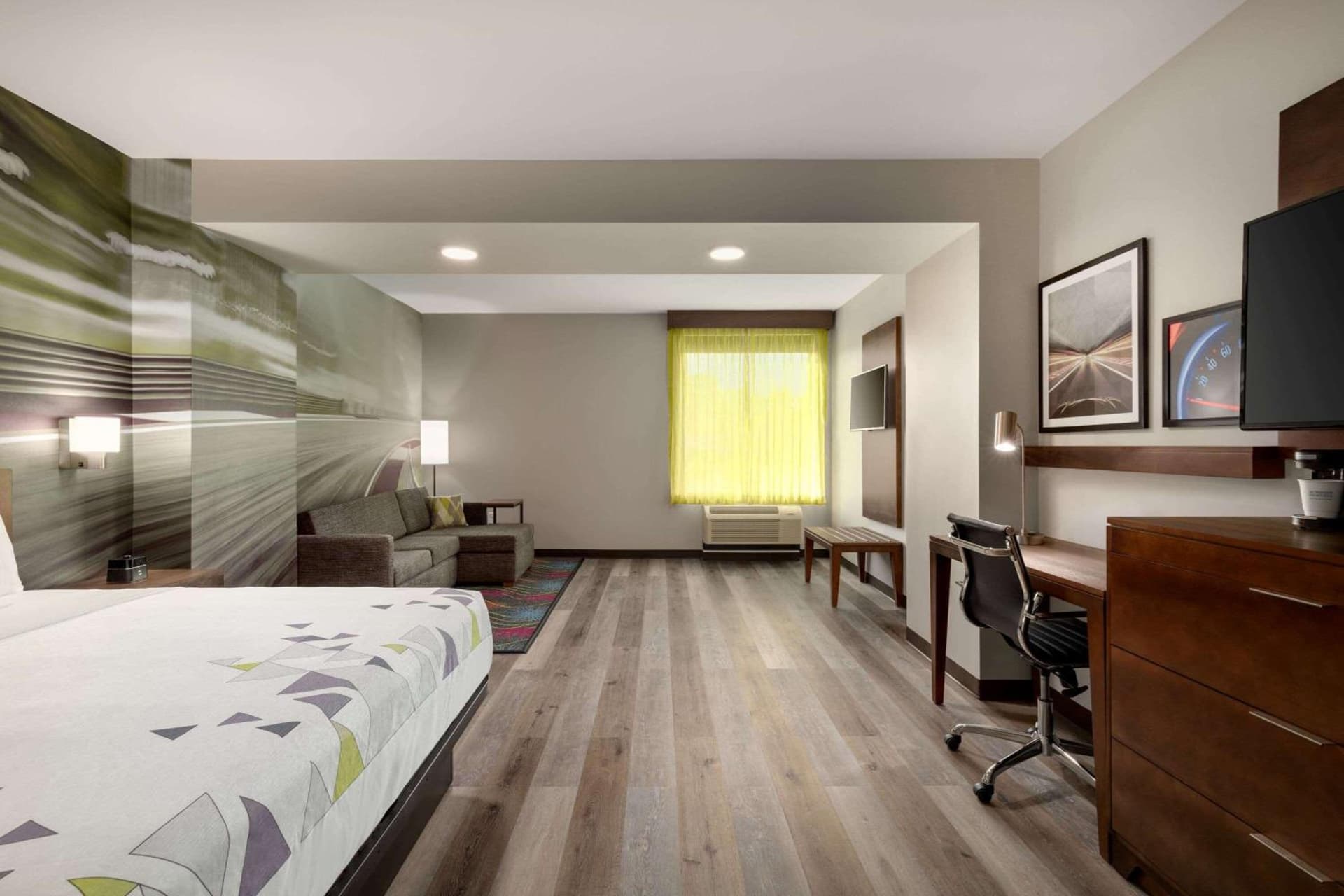 La Quinta Inn & Suites by Wyndham Braselton gallery photo in Braselton, GA — image 121