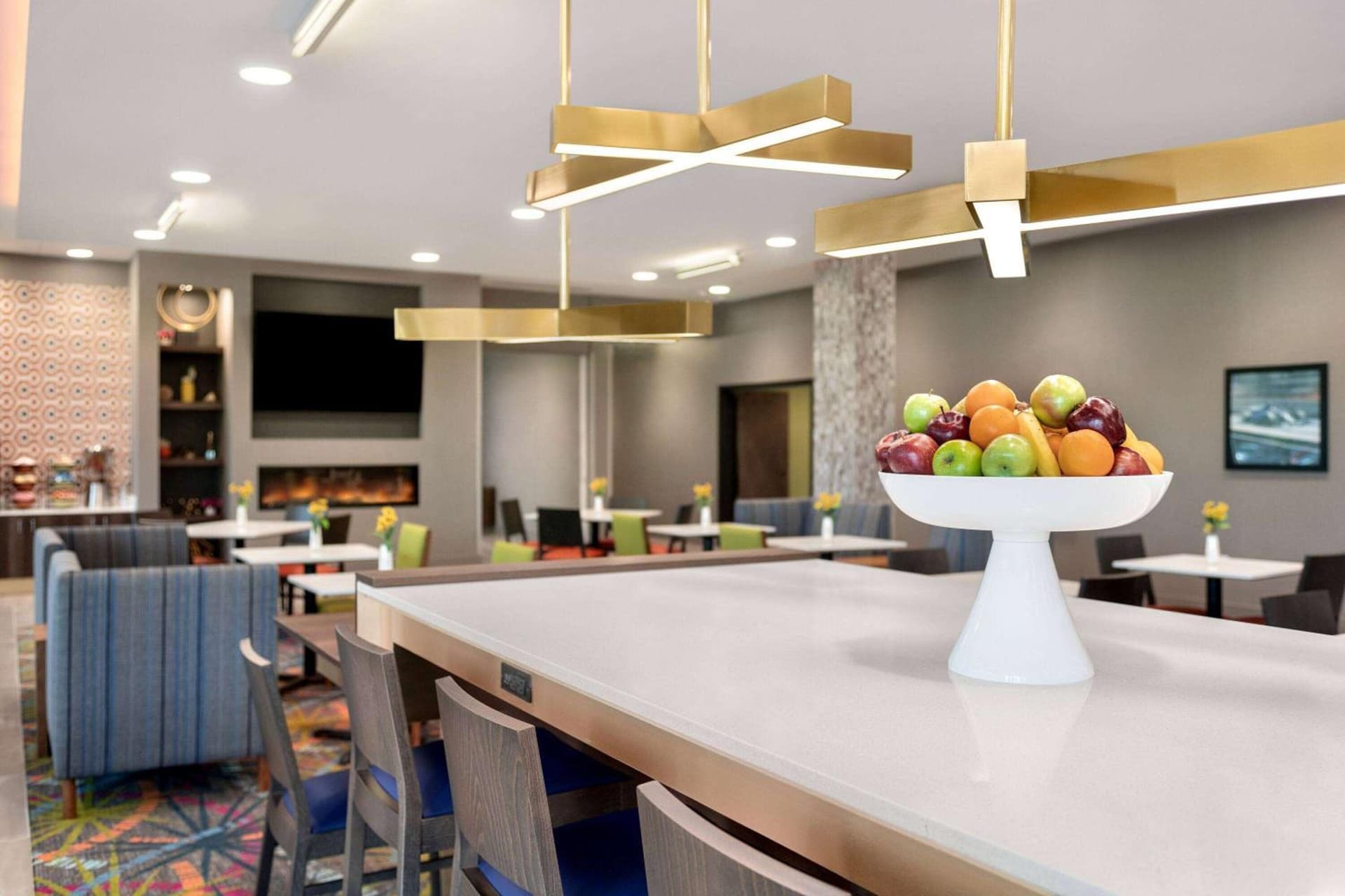 La Quinta Inn & Suites by Wyndham Braselton gallery photo in Braselton, GA — image 100