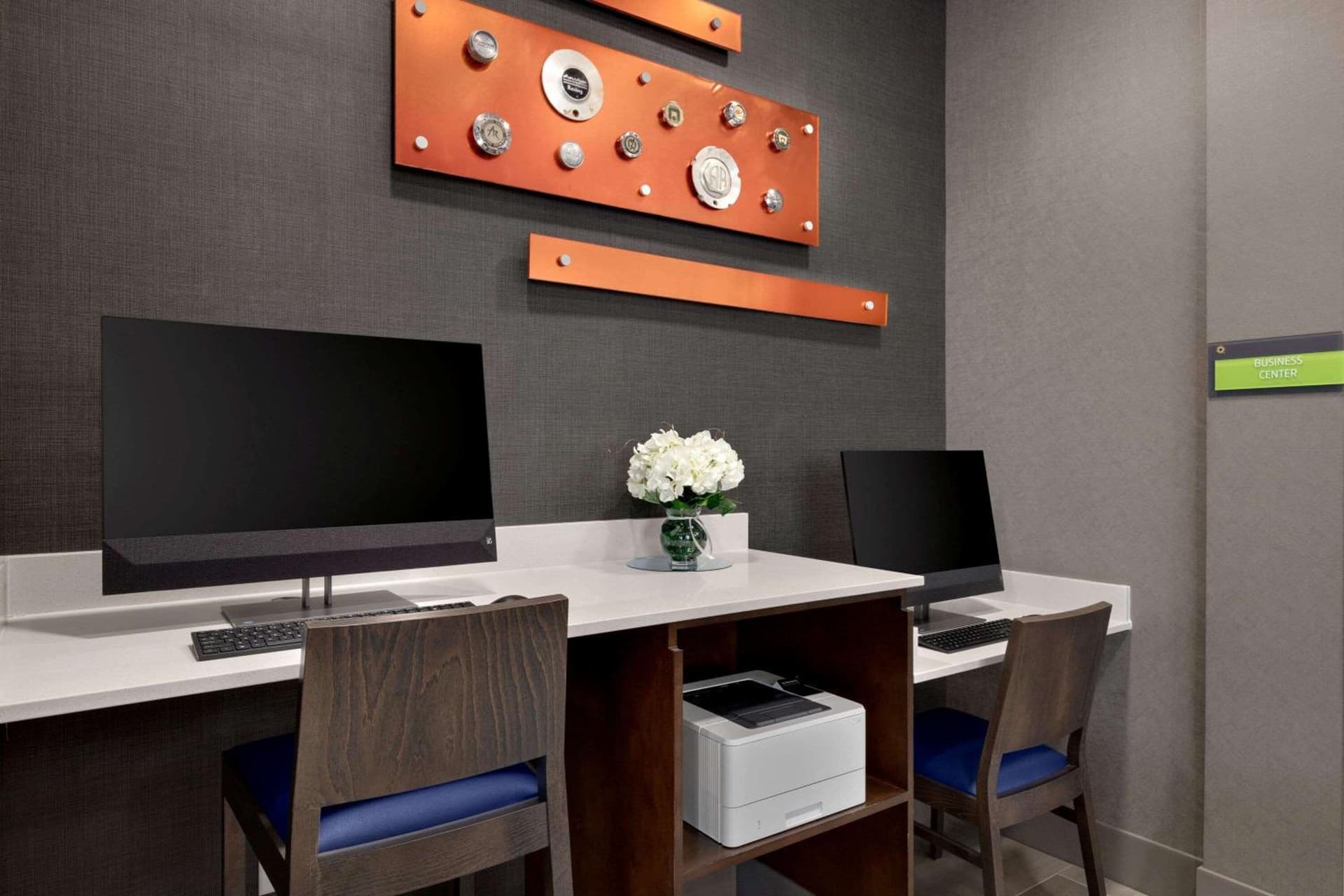 La Quinta Inn & Suites by Wyndham Braselton gallery photo in Braselton, GA — image 110