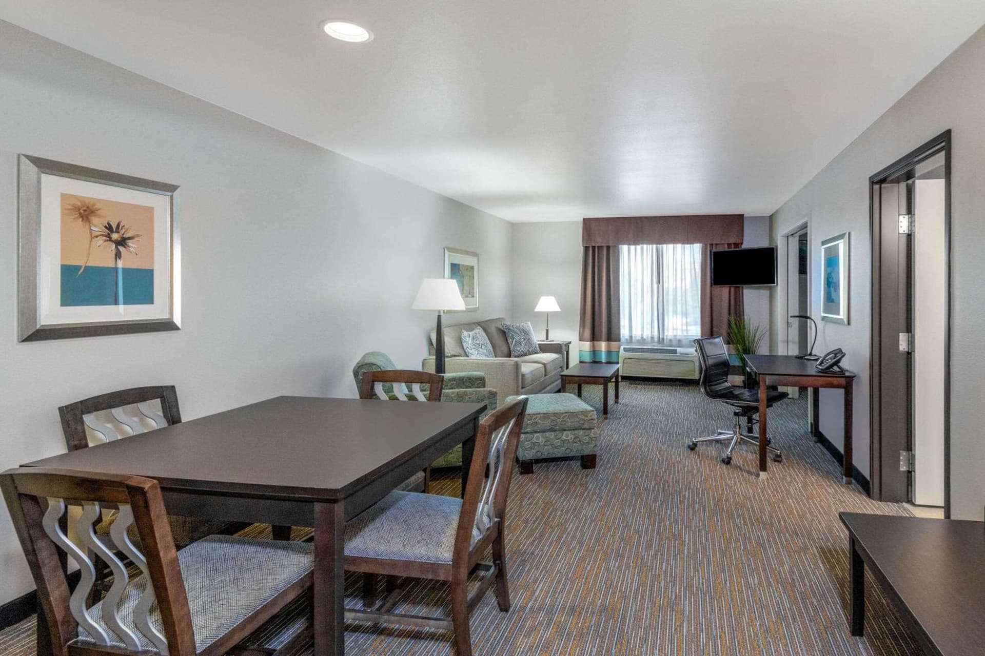 Wingate by Wyndham - St. George gallery photo in St. George, UT — image 74