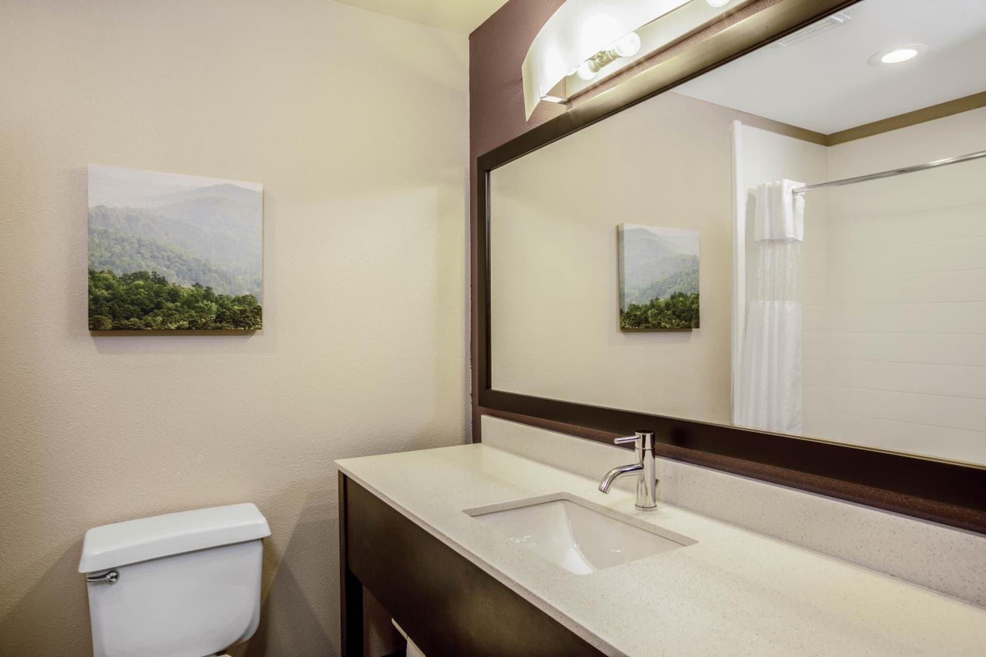 La Quinta by Wyndham Fayetteville gallery photo in Fayetteville, AR — image 9