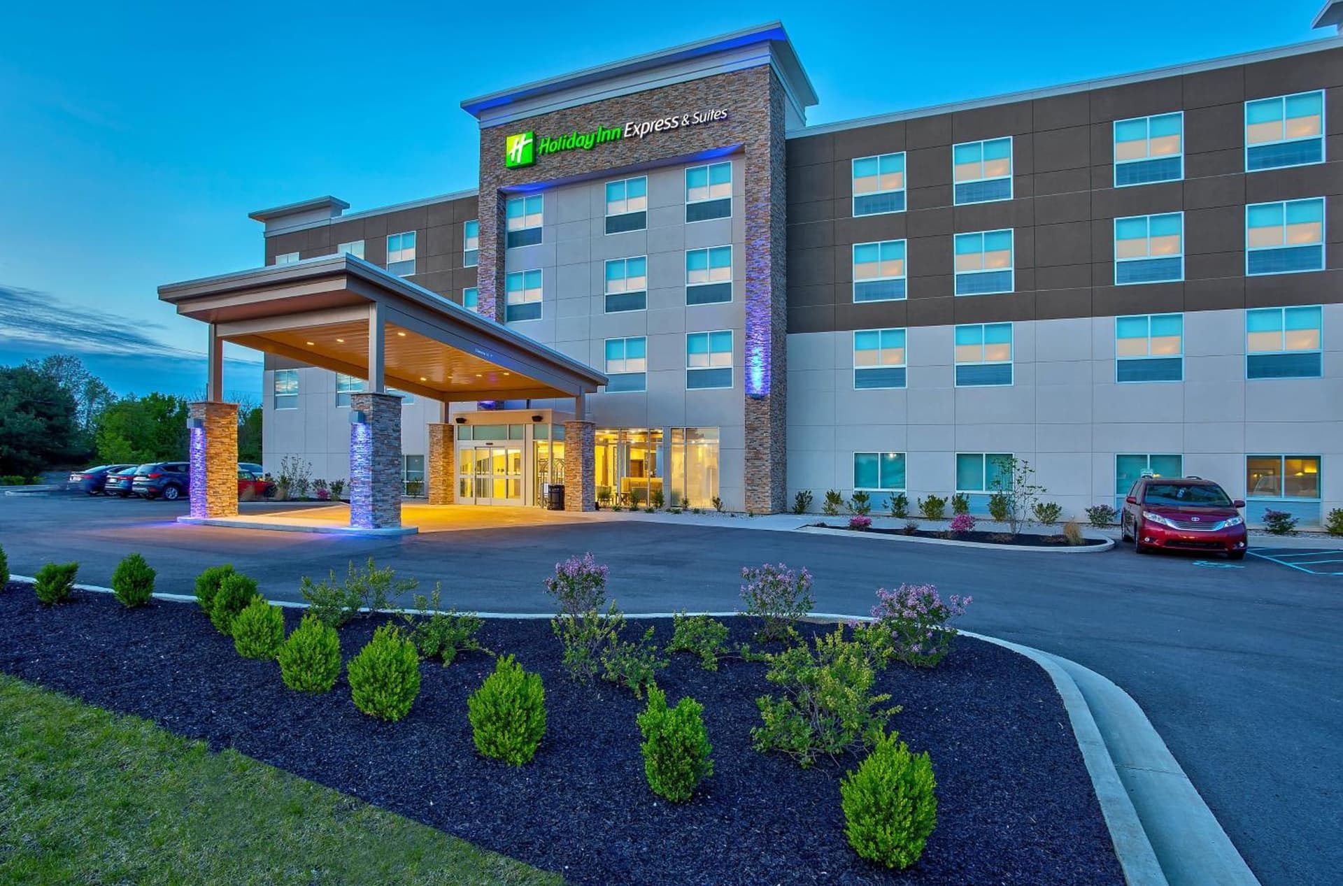 Holiday Inn Express & Suites - Lexington W - Versailles by IHG featured exterior or lobby in Versailles, KY — similar hotel