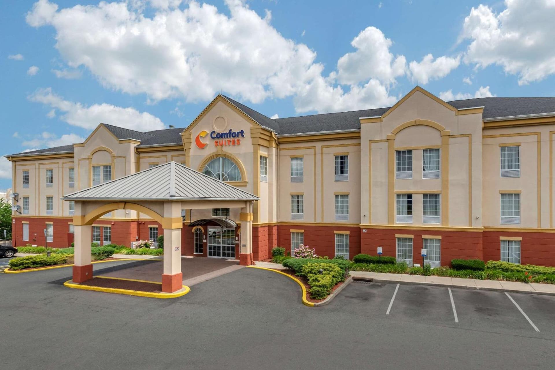 Comfort Suites Newark - Harrison — hotel in Newark, New Jersey