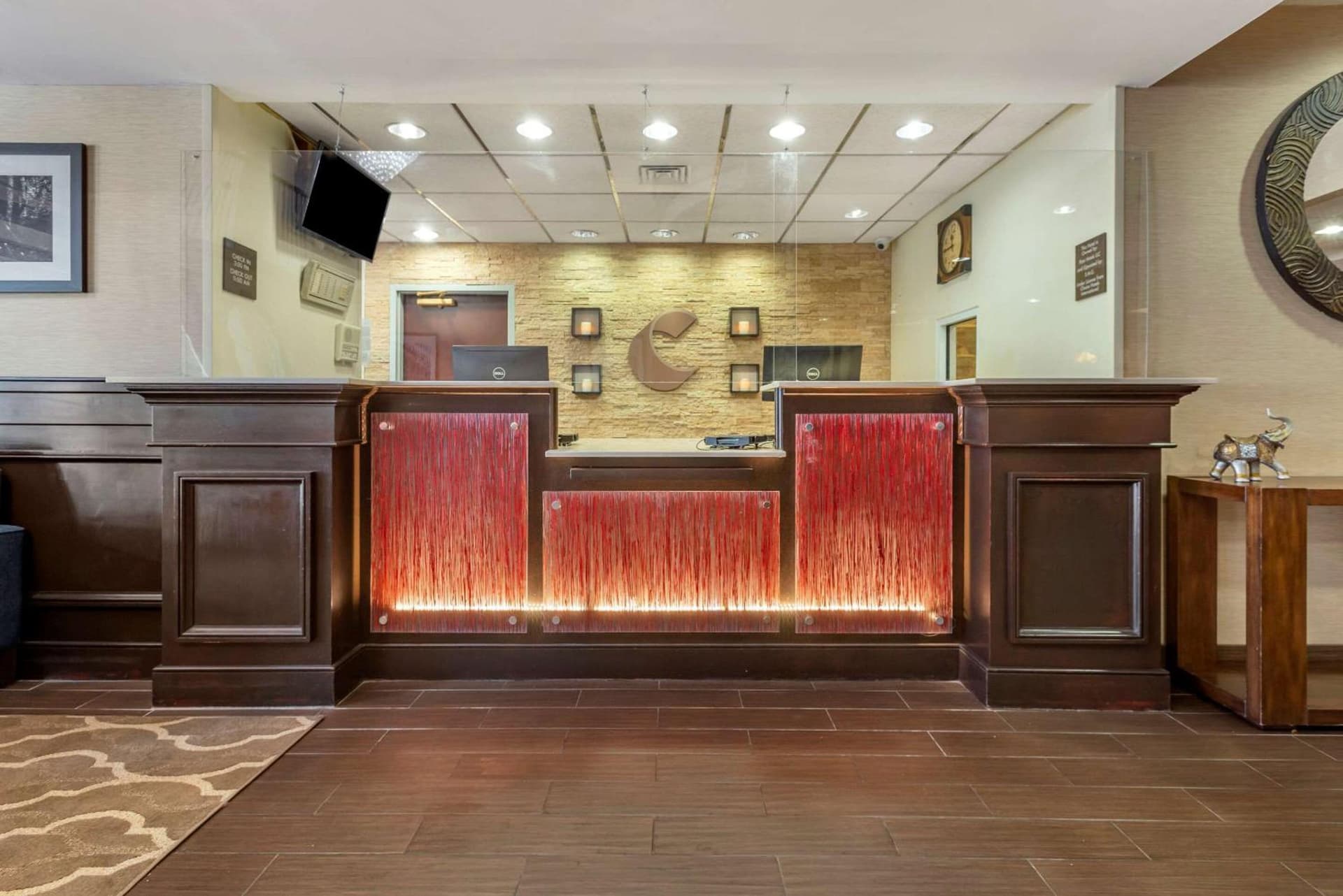Comfort Suites Newark - Harrison property views in Newark, NJ — gallery photo 3