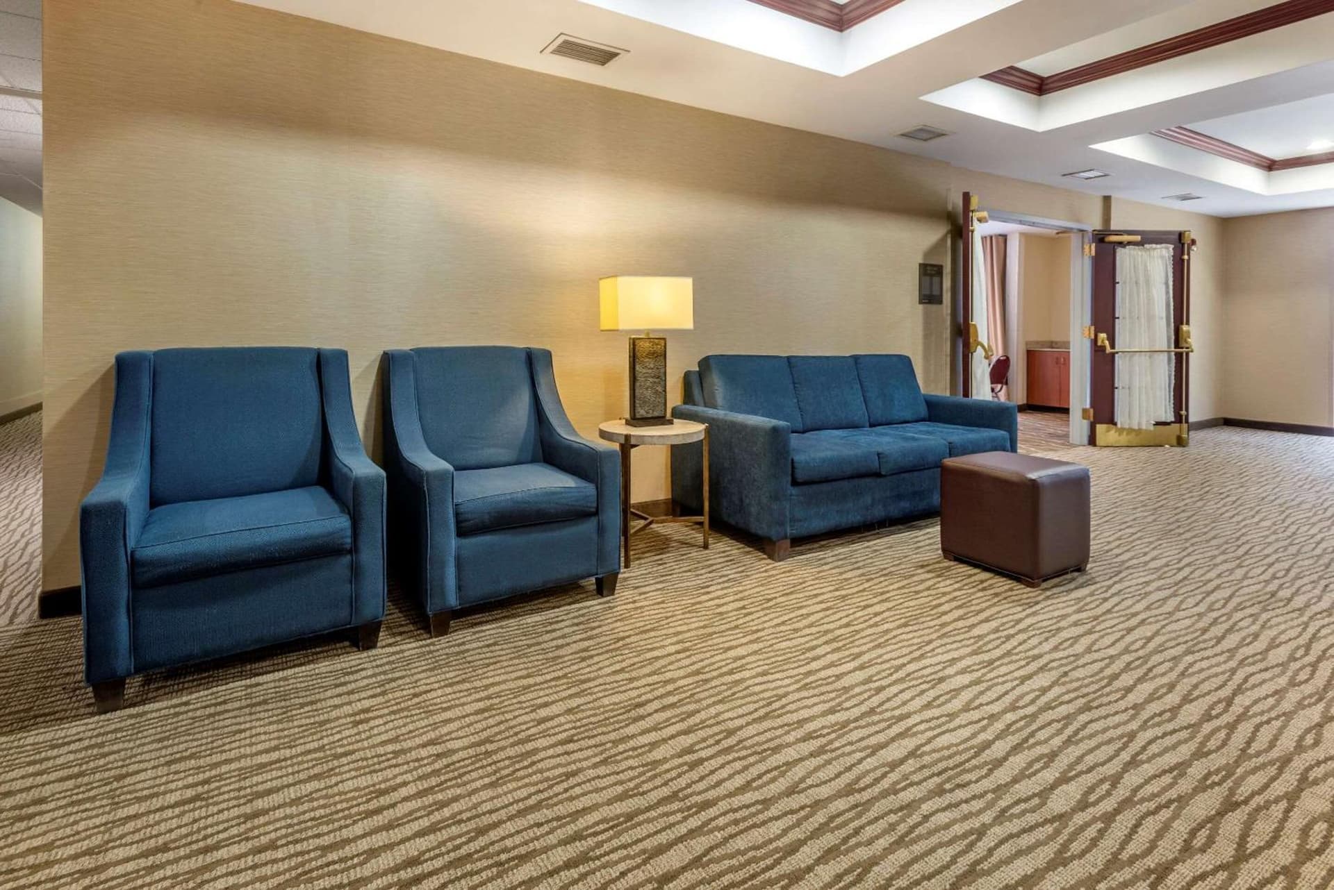 Comfort Suites Newark - Harrison gallery photo in Newark, NJ — image 10