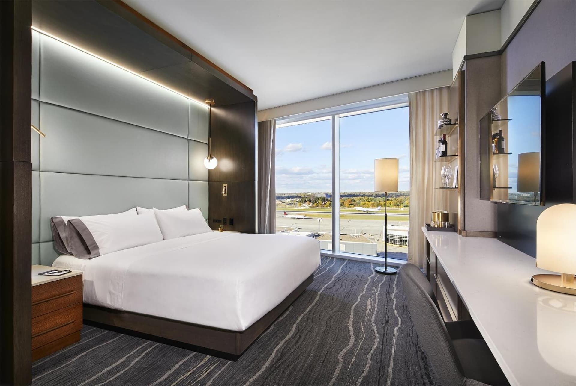 InterContinental Minneapolis - St. Paul Airport by IHG interior in Minneapolis, MN — gallery photo 2