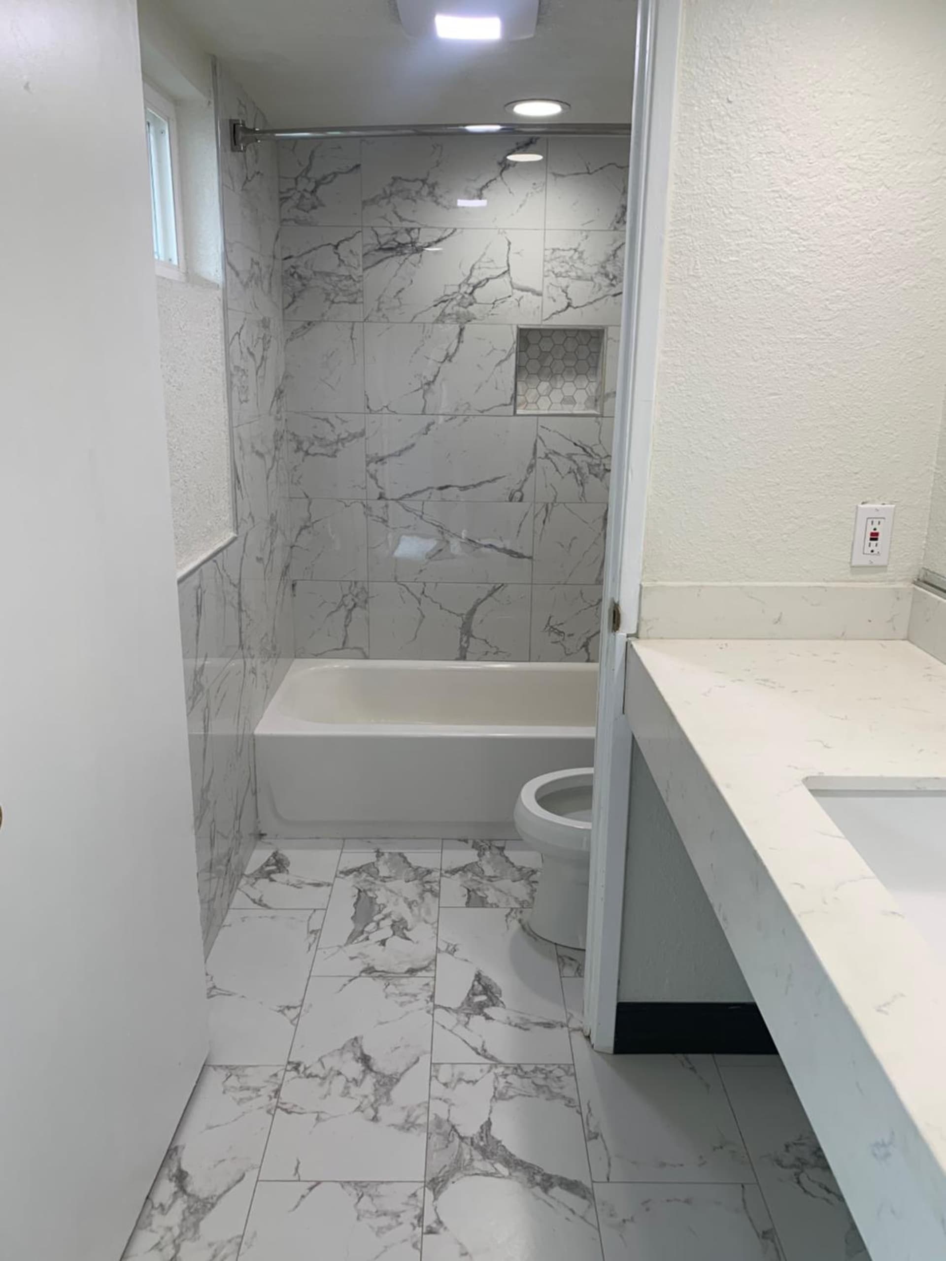 Travel Inn Motel property views in Anaheim, CA — gallery photo 3