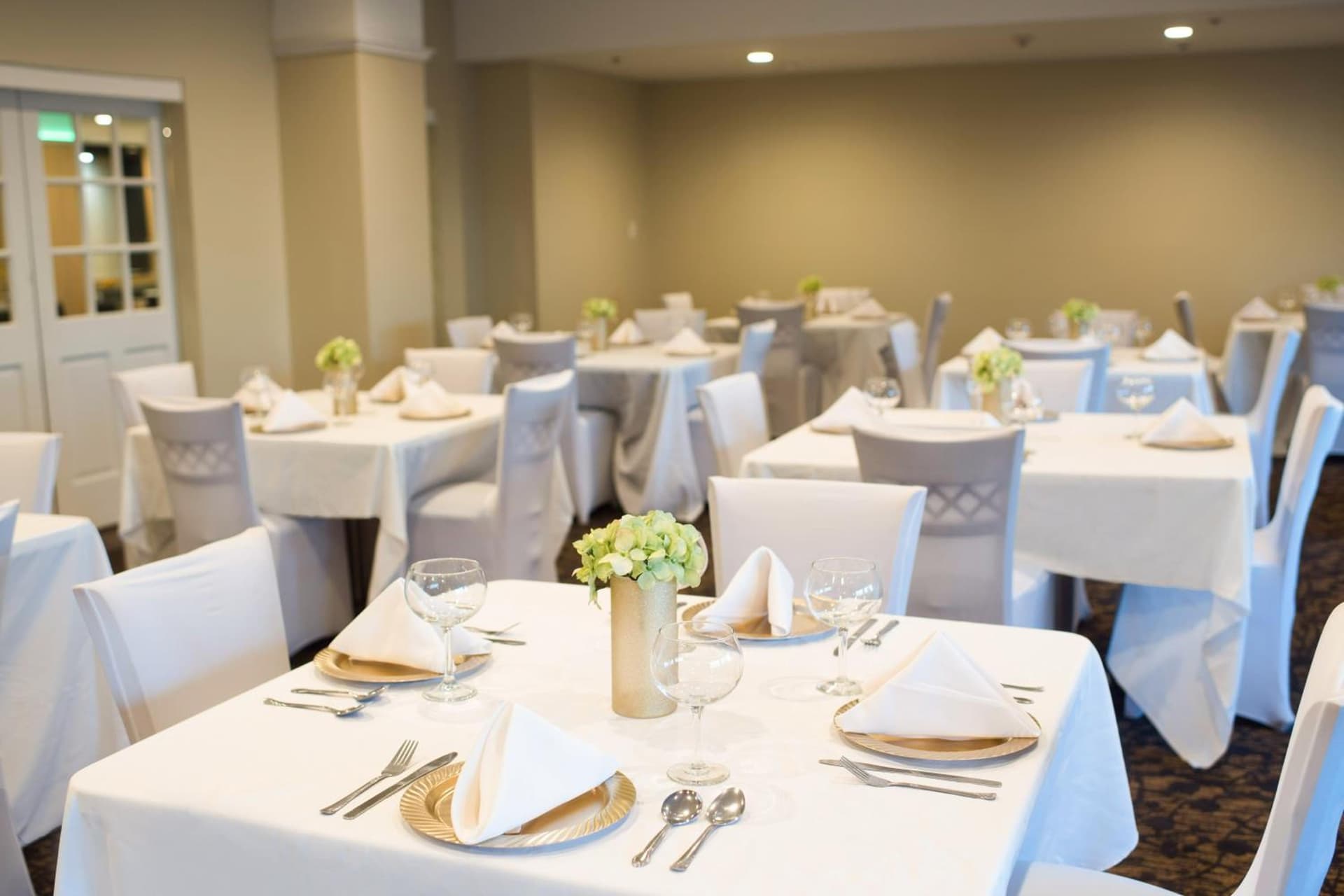 Holiday Inn Birmingham-Airport by IHG property views in Birmingham, AL — gallery photo 3