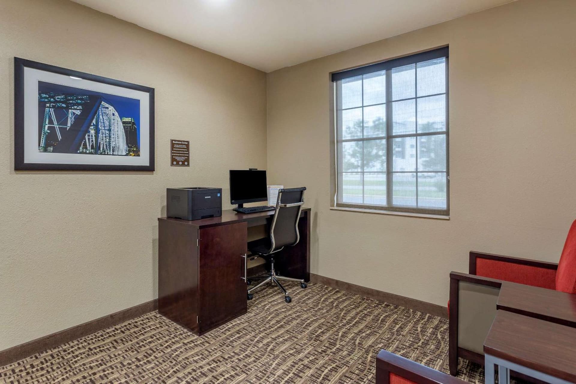 Comfort Suites Clarksville near Governors Square Mall gallery photo in Clarksville, TN — image 9
