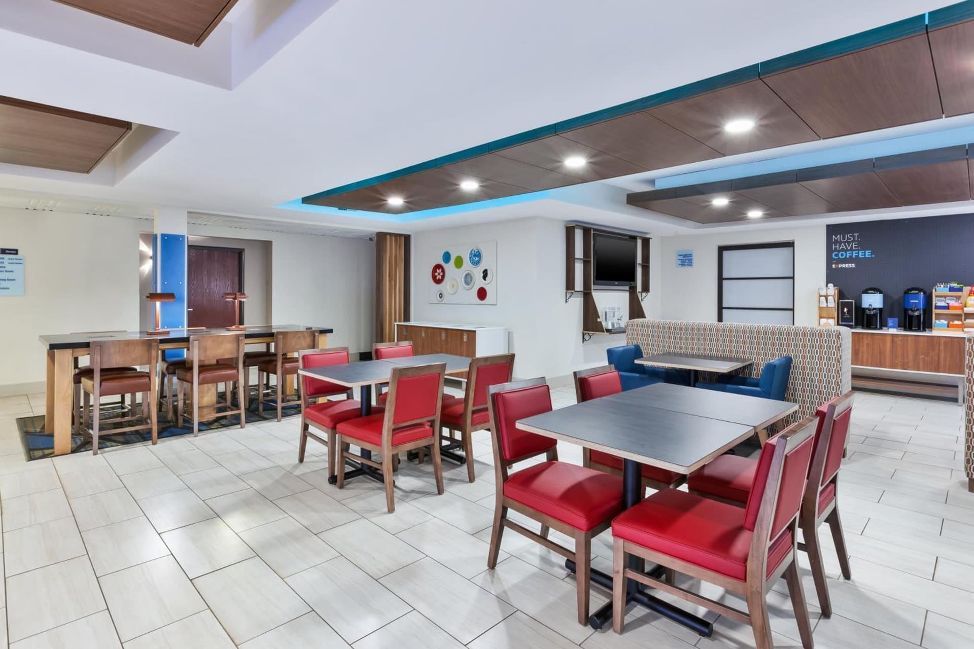 Holiday Inn Express and Suites Three Rivers by IHG gallery photo in Three Rivers, MI — image 26