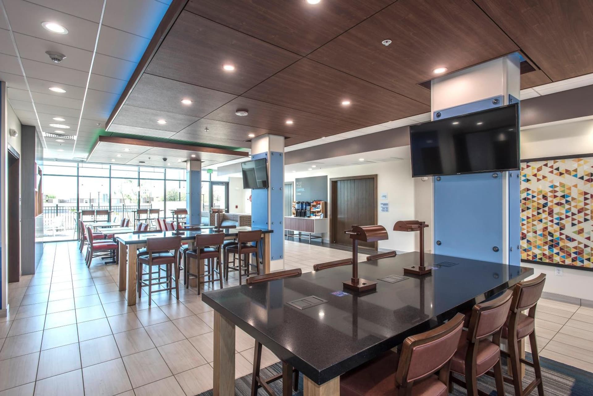 Holiday Inn Express & Suites - Phoenix North - Happy Valley by IHG gallery photo in Phoenix, AZ — image 33