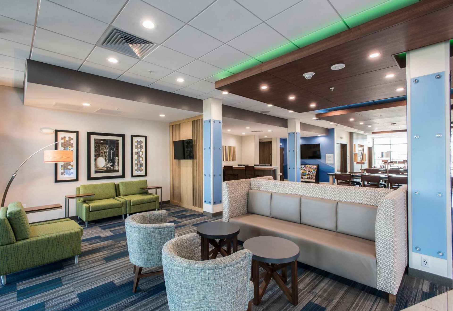 Holiday Inn Express & Suites - Phoenix North - Happy Valley by IHG gallery photo in Phoenix, AZ — image 10