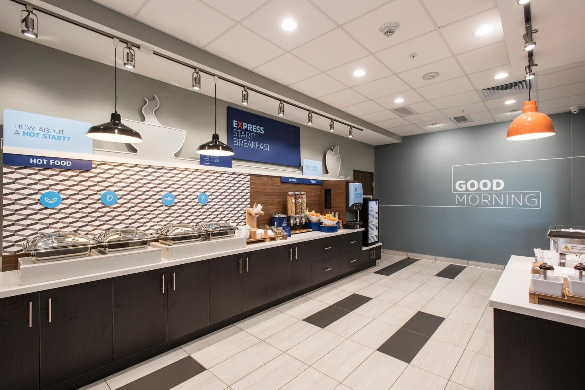 Holiday Inn Express & Suites - Phoenix North - Happy Valley by IHG gallery photo in Phoenix, AZ — image 4
