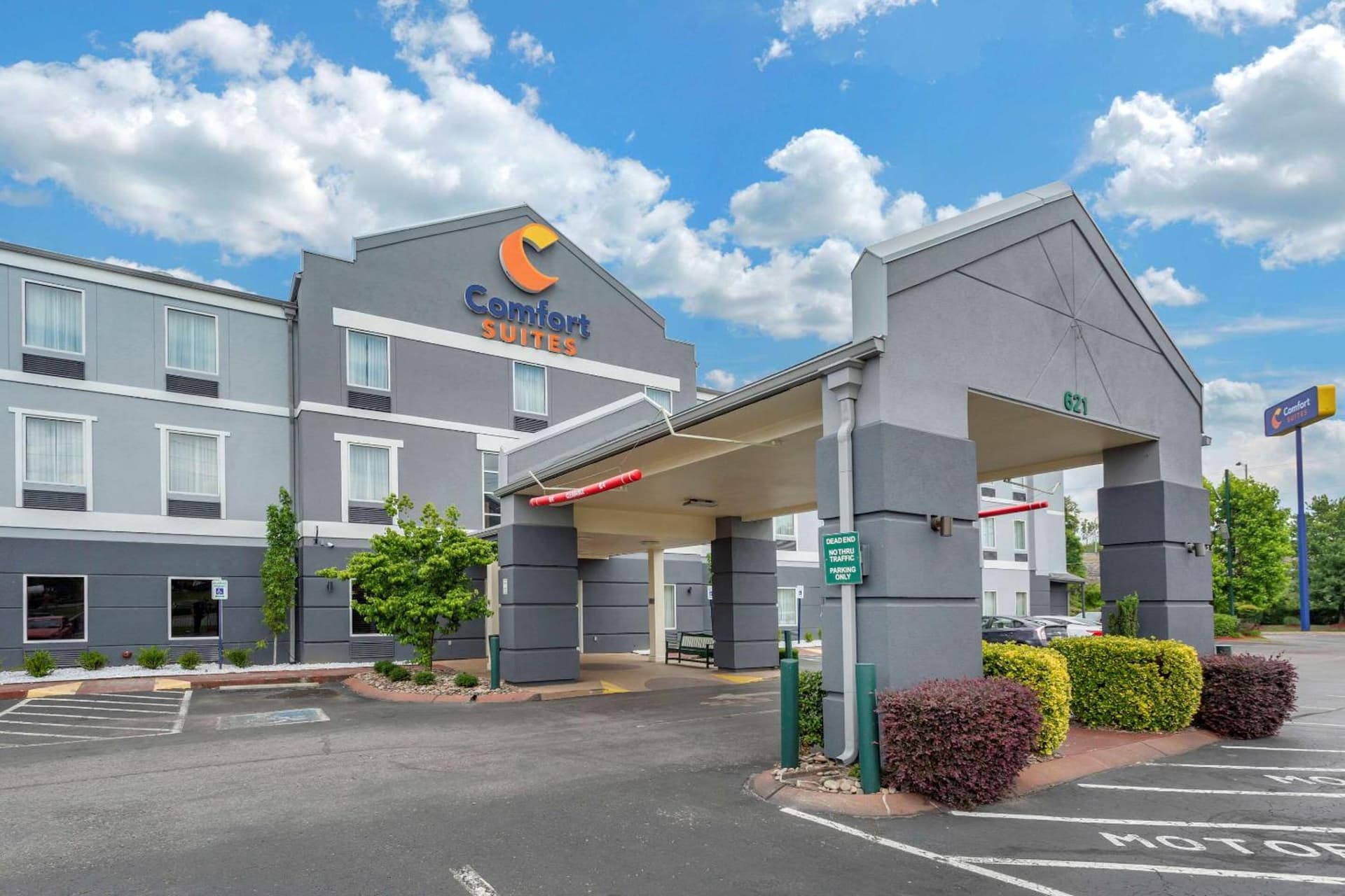 Comfort Suites Goodlettsville Rivergate featured exterior or lobby in Goodlettsville, TN — similar hotel