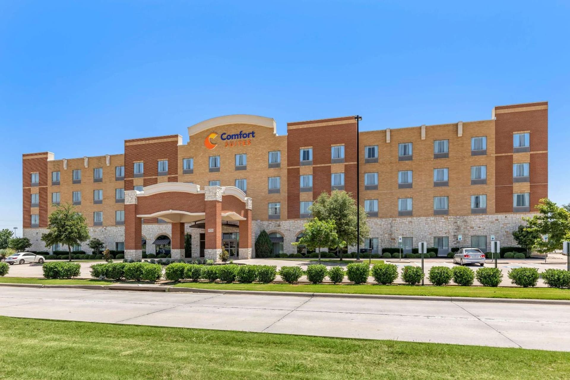 Comfort Suites Frisco property views in Frisco, TX — gallery photo 3