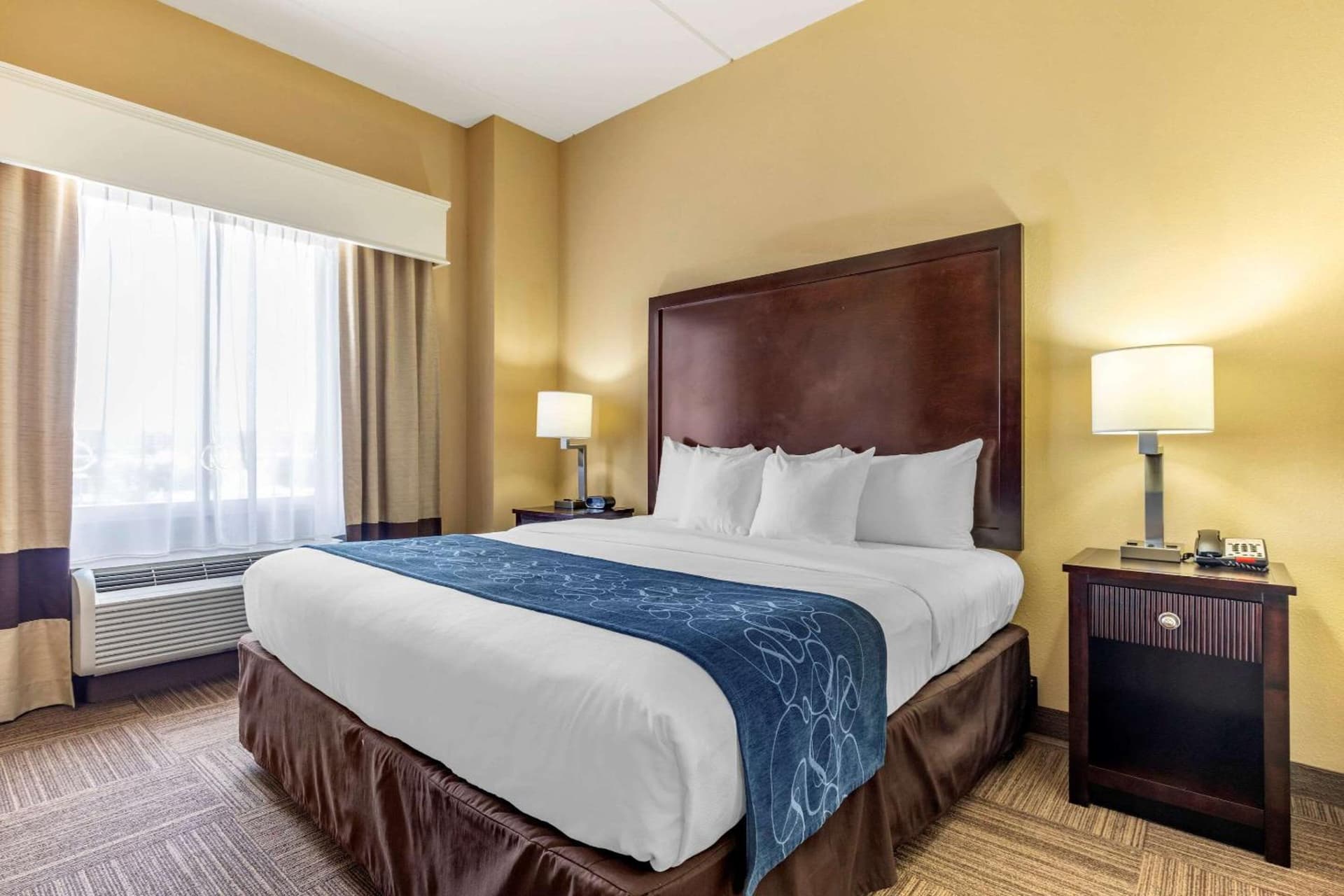 Comfort Suites Frisco gallery photo in Frisco, TX — image 21