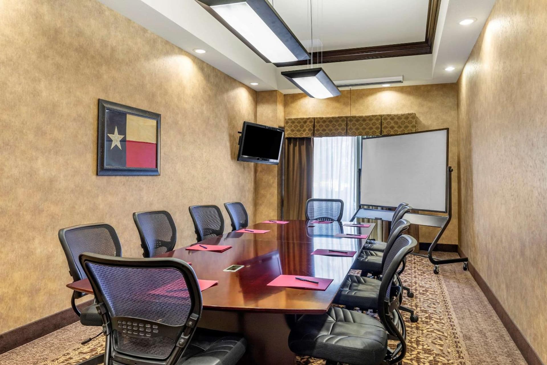 Comfort Suites Frisco gallery photo in Frisco, TX — image 19