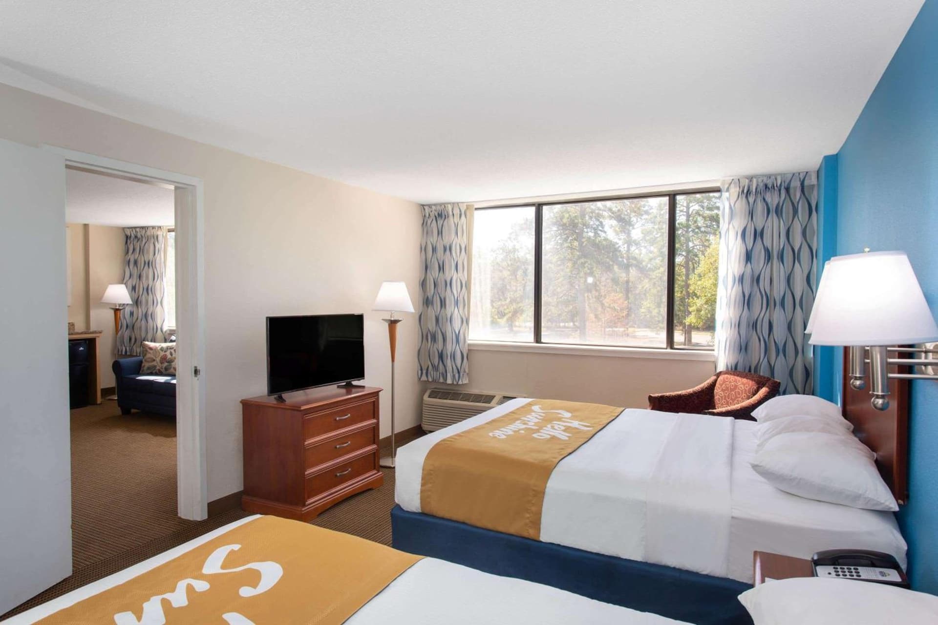 Days Inn & Suites by Wyndham Tallahassee Conf Center I-10 gallery photo in Tallahassee, FL — image 54