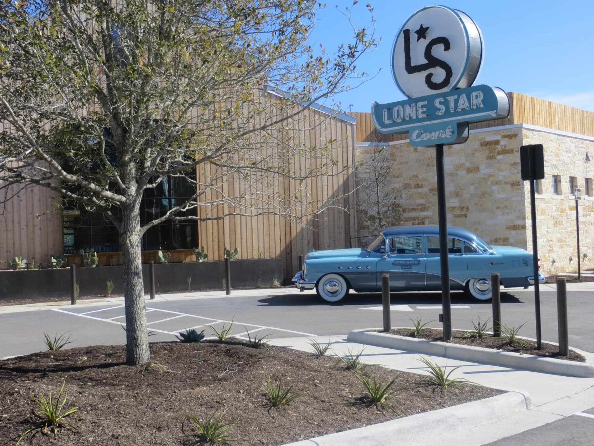 Lone Star Court, by Valencia Hotel Collection gallery photo in Austin, TX — image 40