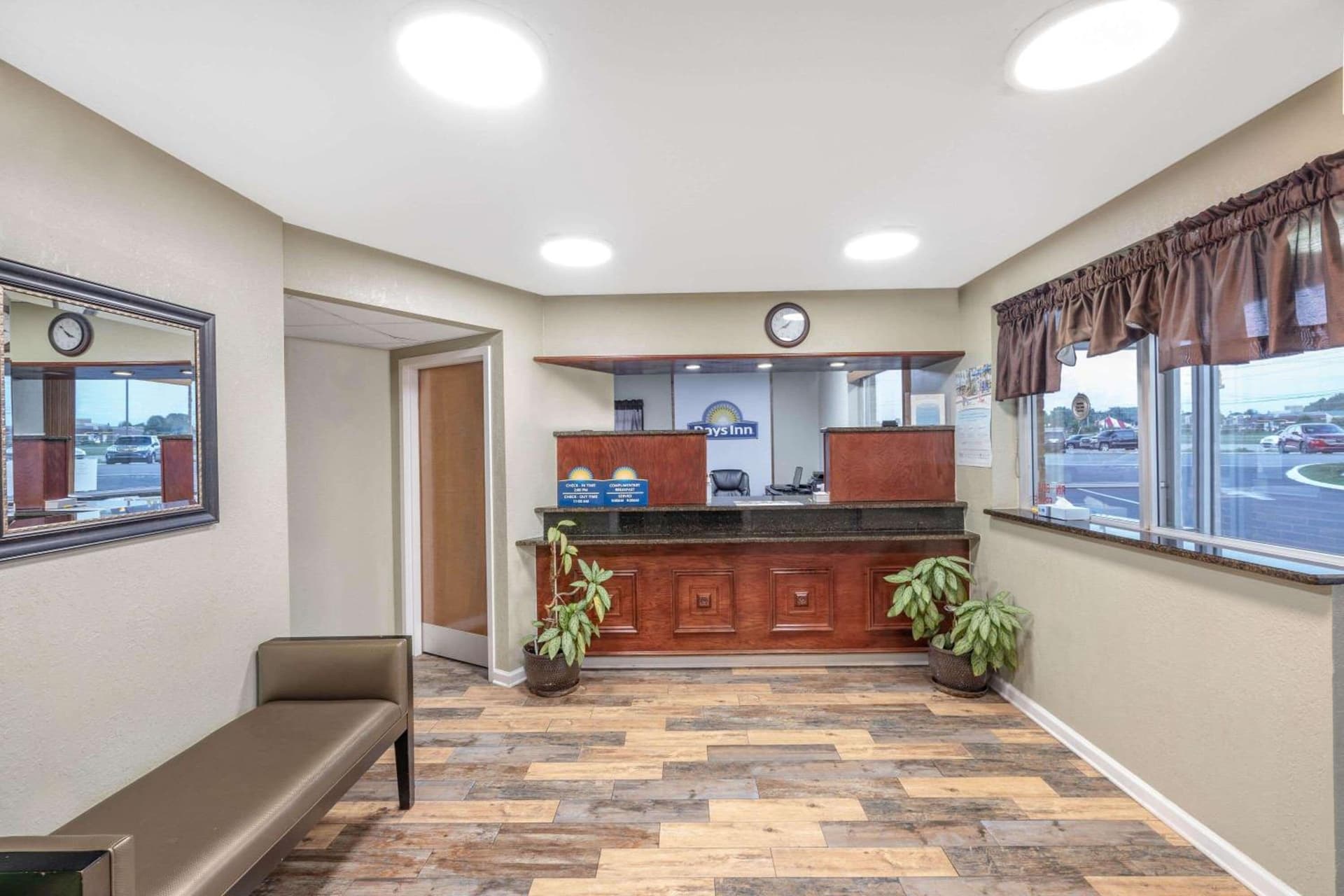 Days Inn by Wyndham Clarksville TN gallery photo in Clarksville, TN — image 21