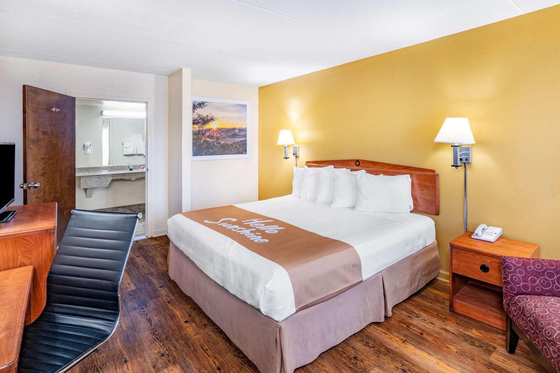 Days Inn by Wyndham Clarksville TN gallery photo in Clarksville, TN — image 10