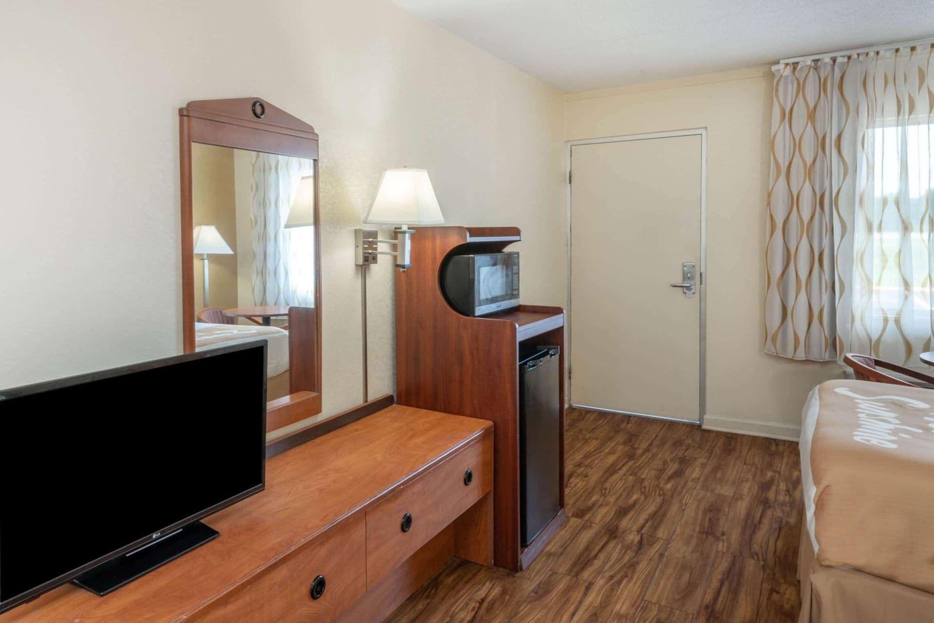 Days Inn by Wyndham Clarksville TN gallery photo in Clarksville, TN — image 16