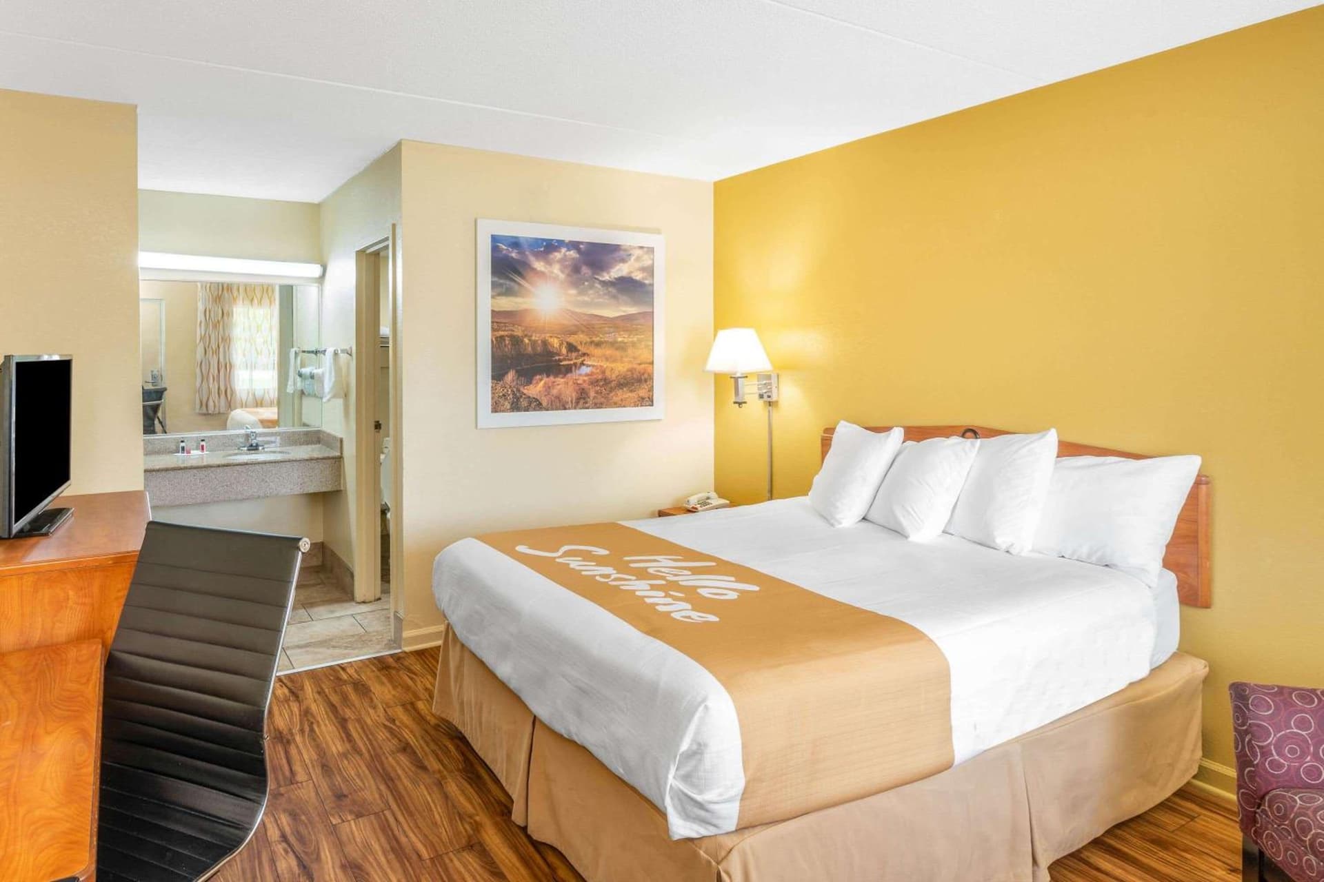 Days Inn by Wyndham Clarksville TN gallery photo in Clarksville, TN — image 36