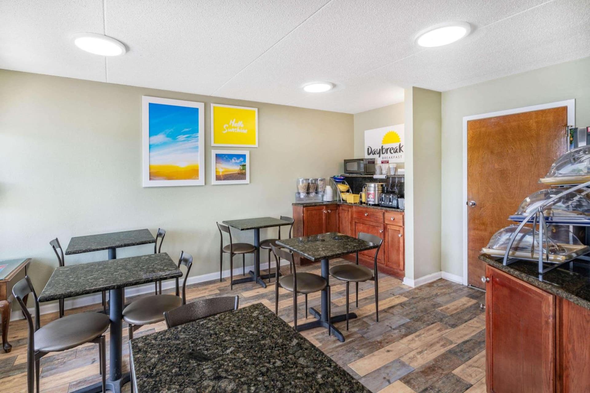 Days Inn by Wyndham Clarksville TN gallery photo in Clarksville, TN — image 42