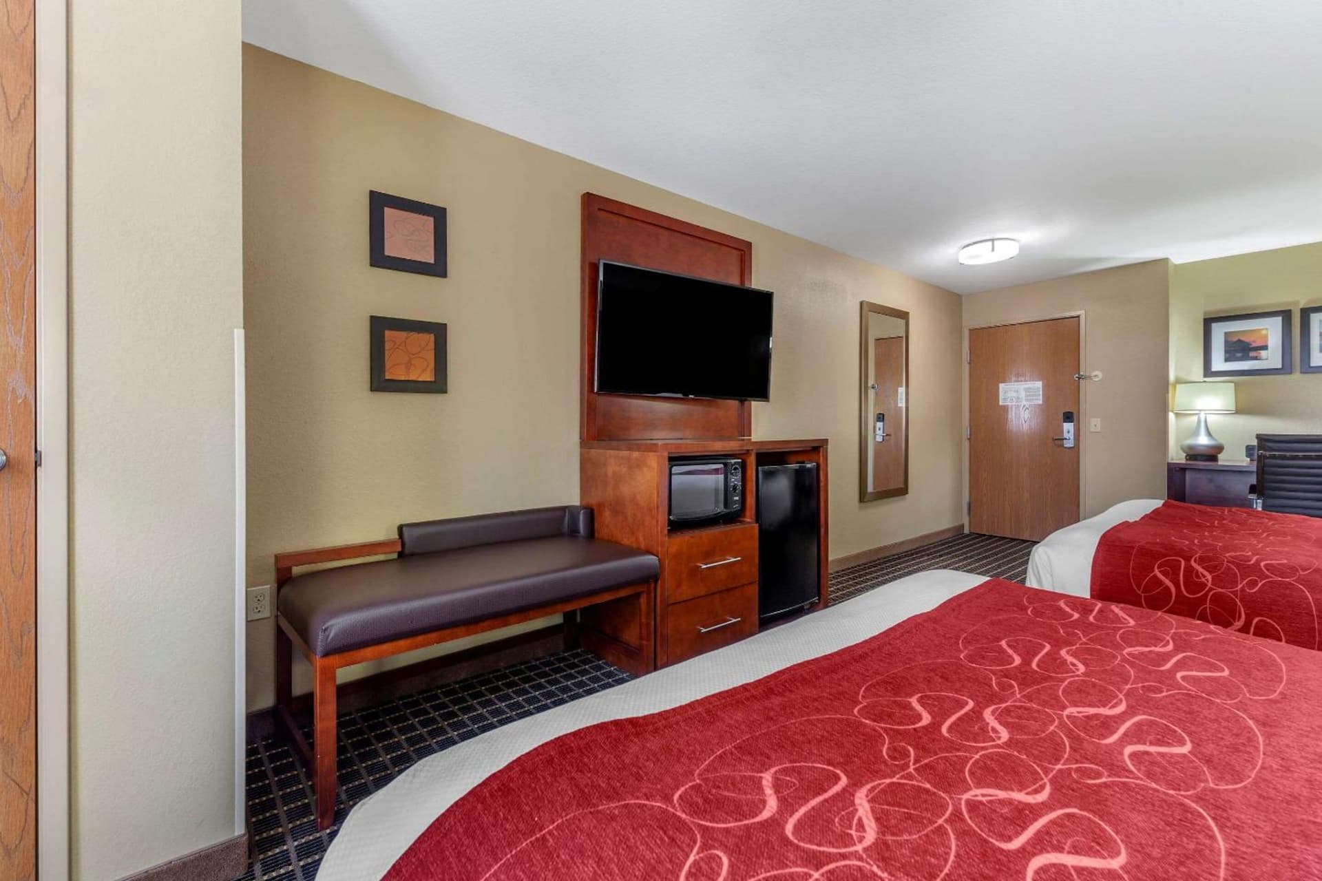 Comfort Suites Delavan - Lake Geneva Area gallery photo in Delavan, WI — image 4