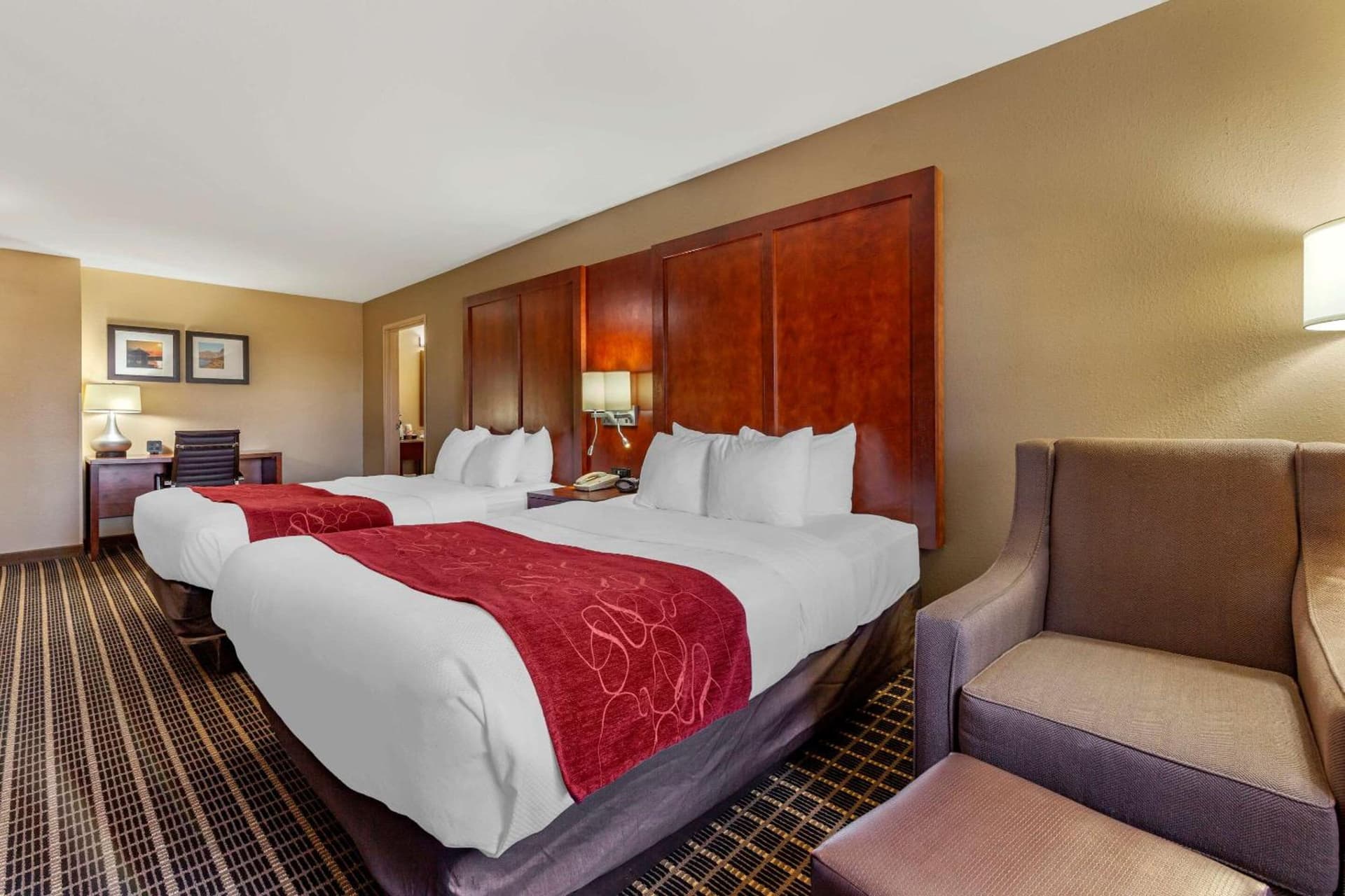 Comfort Suites Delavan - Lake Geneva Area gallery photo in Delavan, WI — image 32
