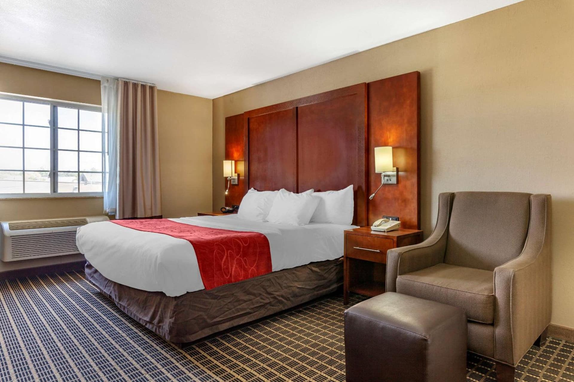 Comfort Suites Delavan - Lake Geneva Area gallery photo in Delavan, WI — image 31