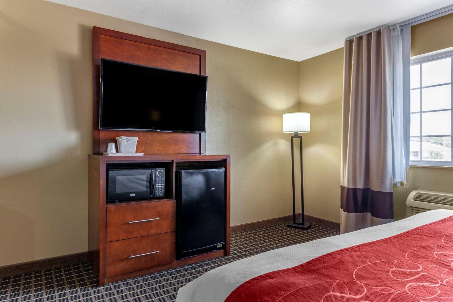 Comfort Suites Delavan - Lake Geneva Area gallery photo in Delavan, WI — image 23