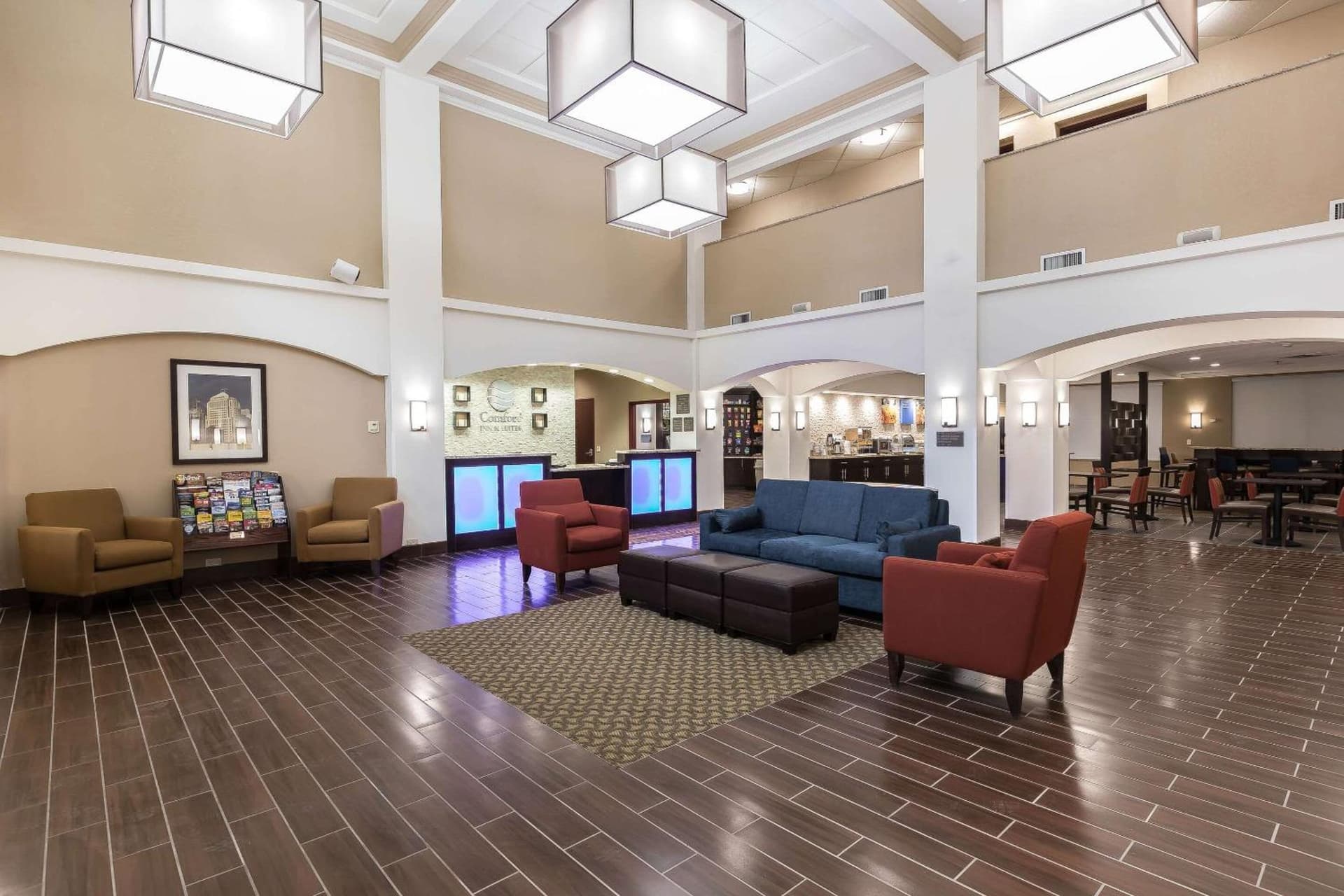 Comfort Inn & Suites Allen Park - Dearborn interior in Allen Park, MI — gallery photo 2