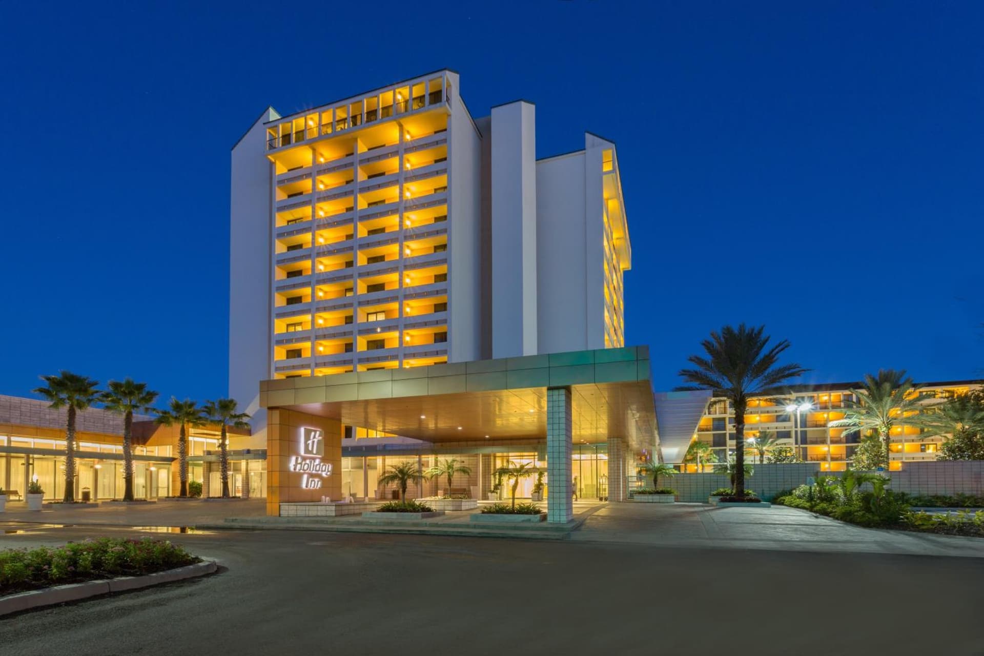Holiday Inn Orlando – Disney Springs® Area by IHG featured exterior or lobby in Orlando, FL — similar hotel