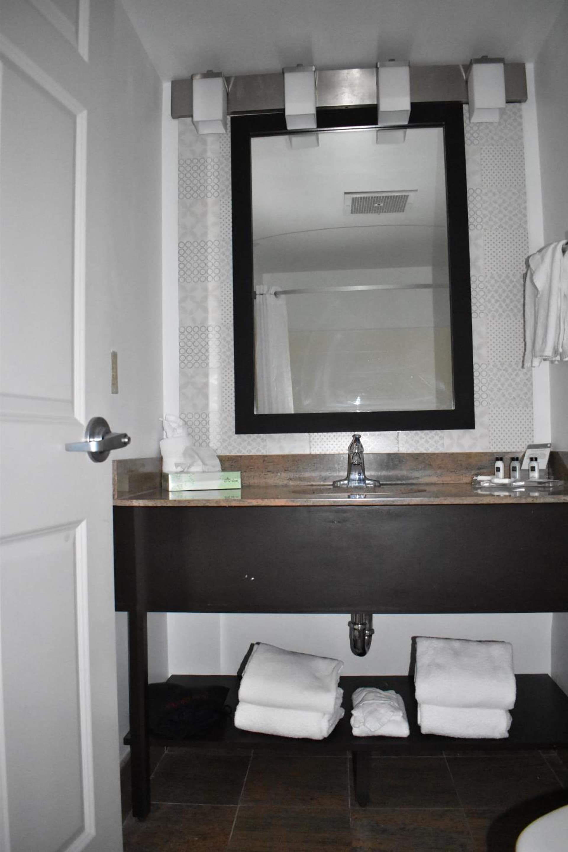 Country Inn & Suites by Radisson, Hagerstown, MD gallery photo in Hagerstown, MD — image 133