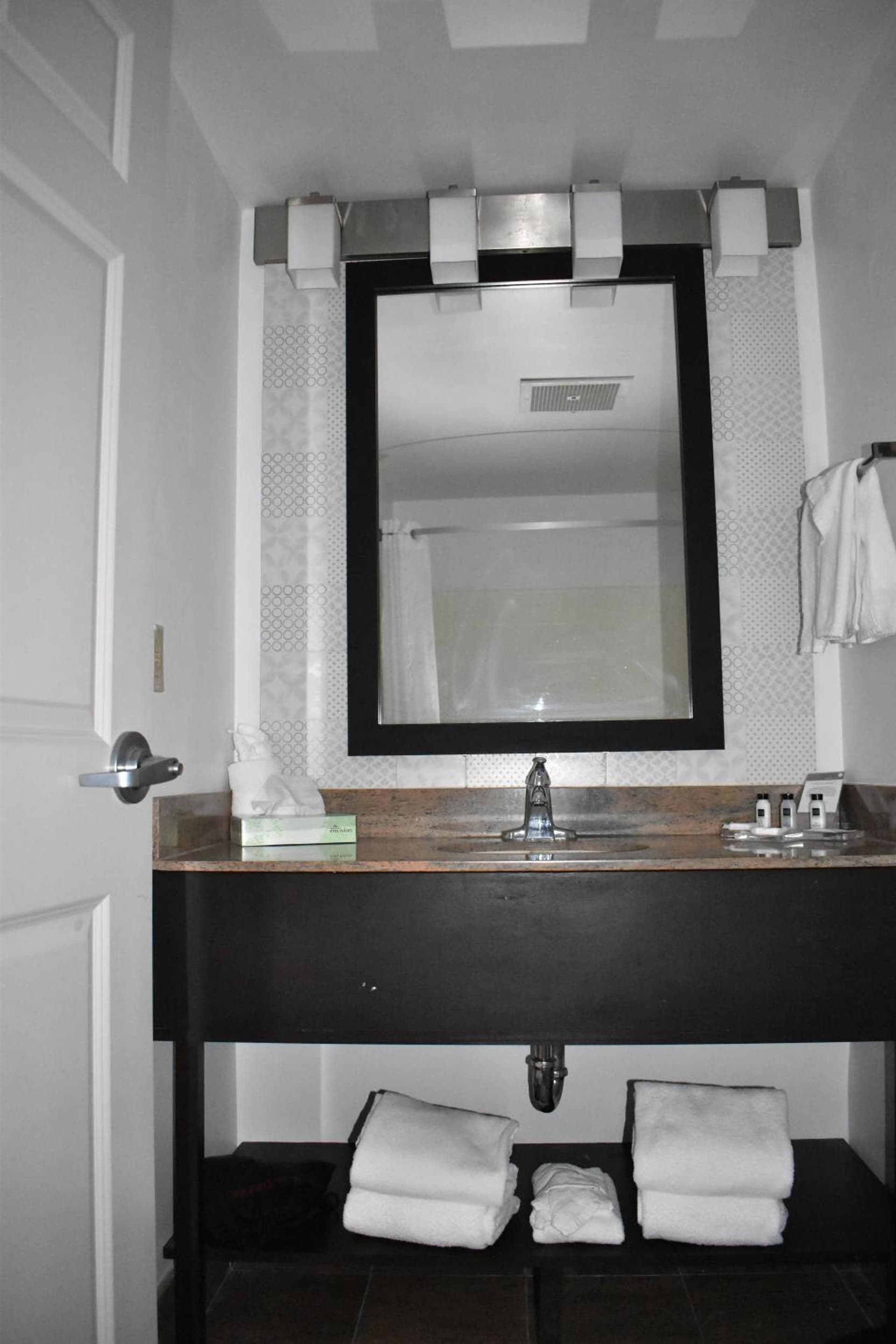 Country Inn & Suites by Radisson, Hagerstown, MD gallery photo in Hagerstown, MD — image 19