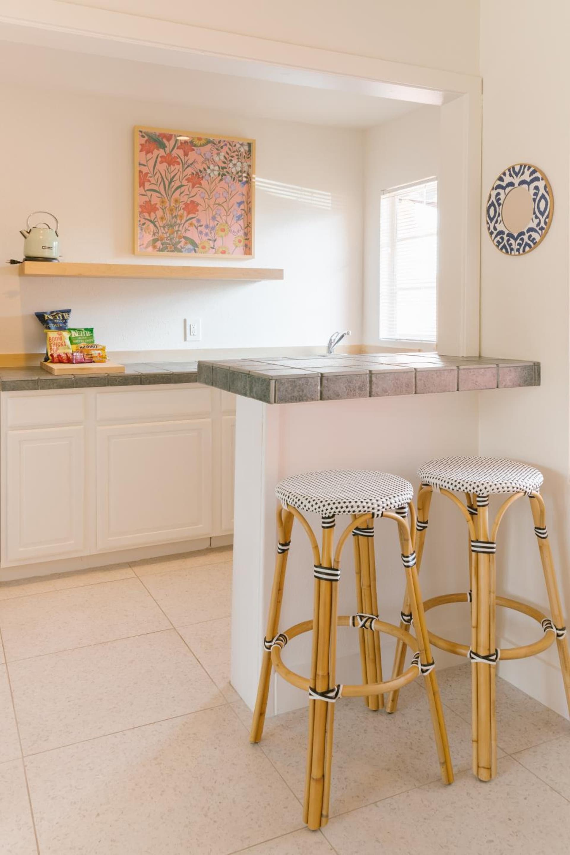 Les Cactus property views in Palm Springs, CA — gallery photo 3