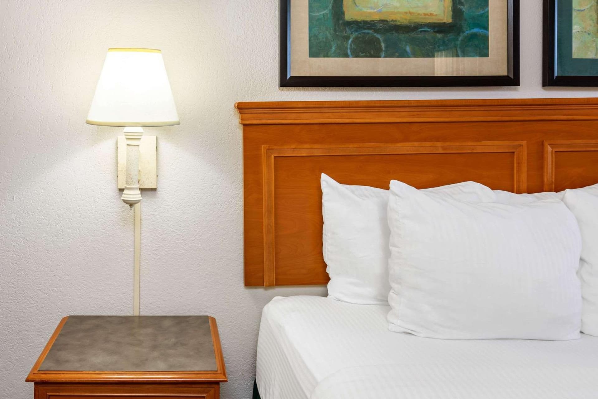 La Quinta Inn by Wyndham El Paso West gallery photo in El Paso, TX — image 23