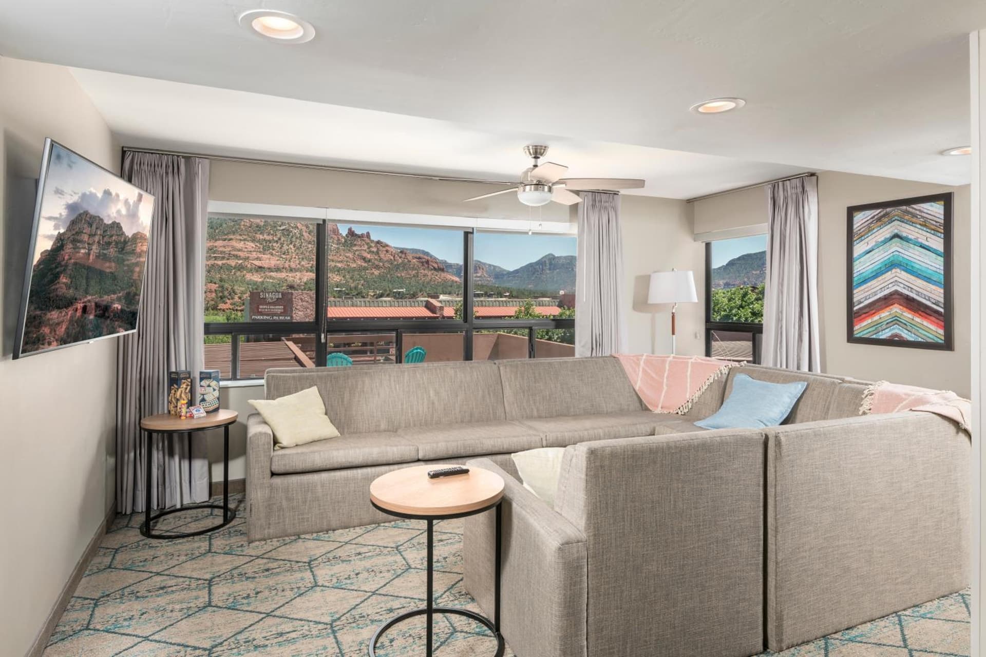 Matterhorn Inn interior in Sedona, AZ — gallery photo 2