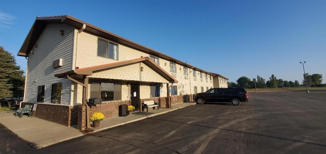 Gettysburg Inn and Suites featured exterior or lobby in Gettysburg, SD — similar hotel