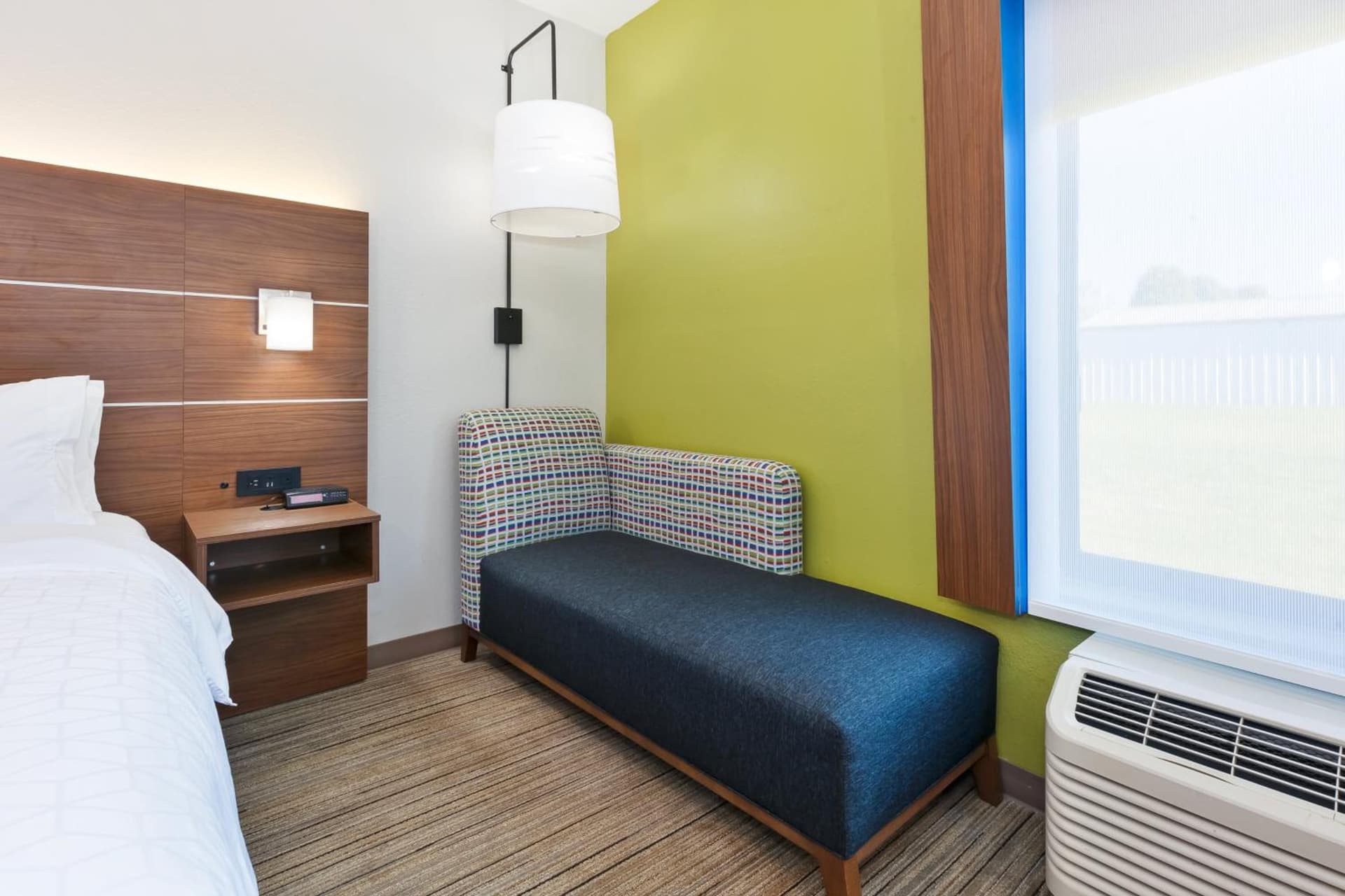 Holiday Inn Express and Suites Three Rivers by IHG gallery photo in Three Rivers, MI — image 24