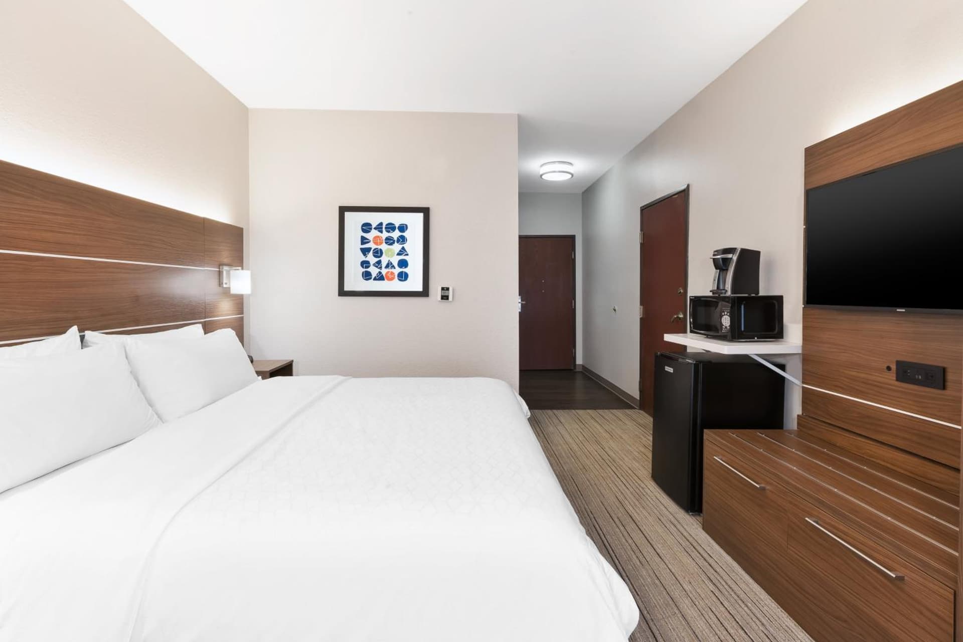 Holiday Inn Express and Suites Three Rivers by IHG gallery photo in Three Rivers, MI — image 7
