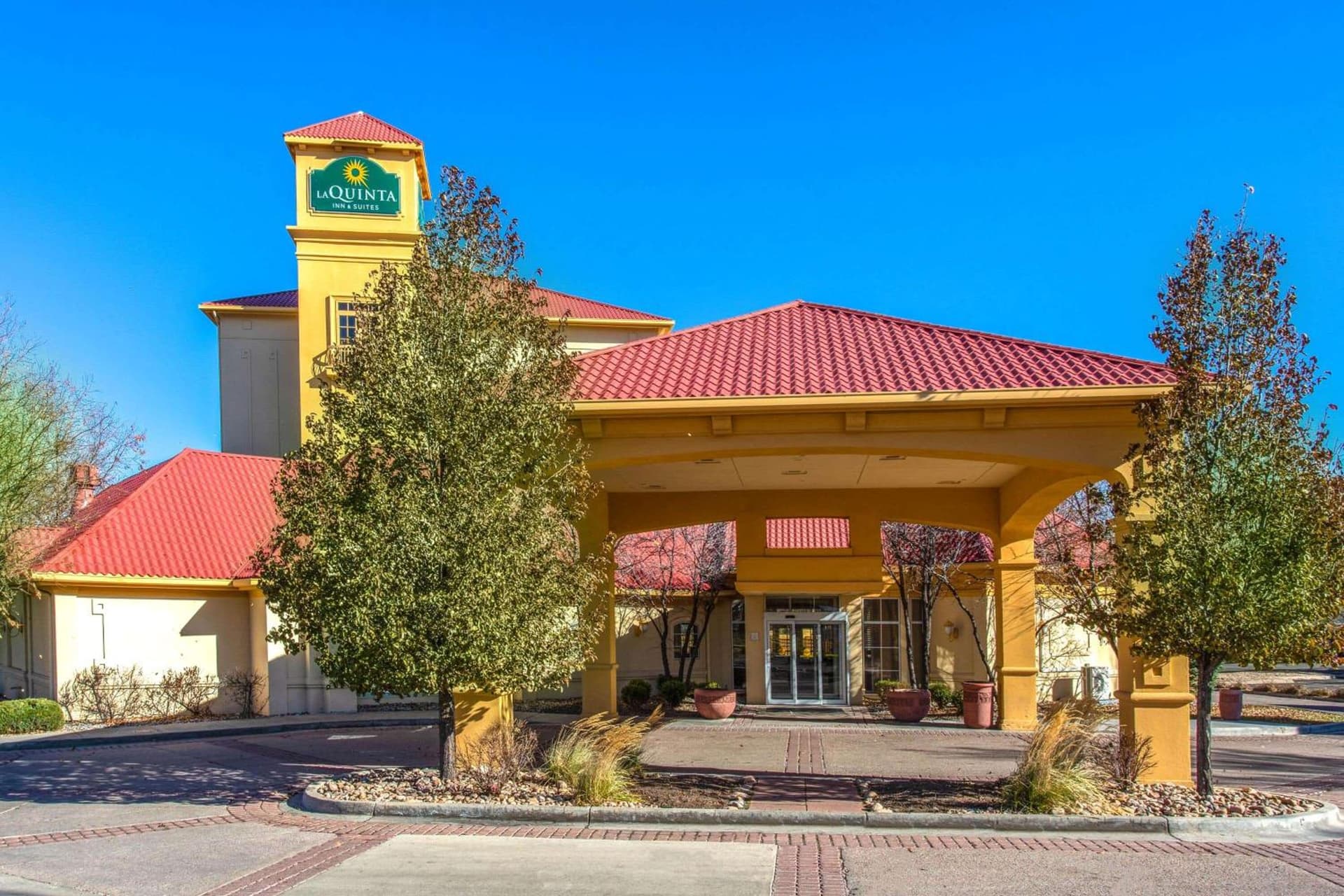 La Quinta by Wyndham Denver Southwest Lakewood featured exterior or lobby in Lakewood, CO — similar hotel