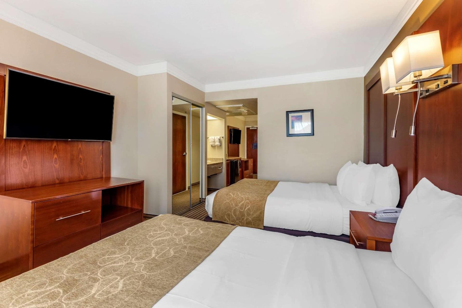 Comfort Suites Visalia - Convention Center gallery photo in Visalia, CA — image 13
