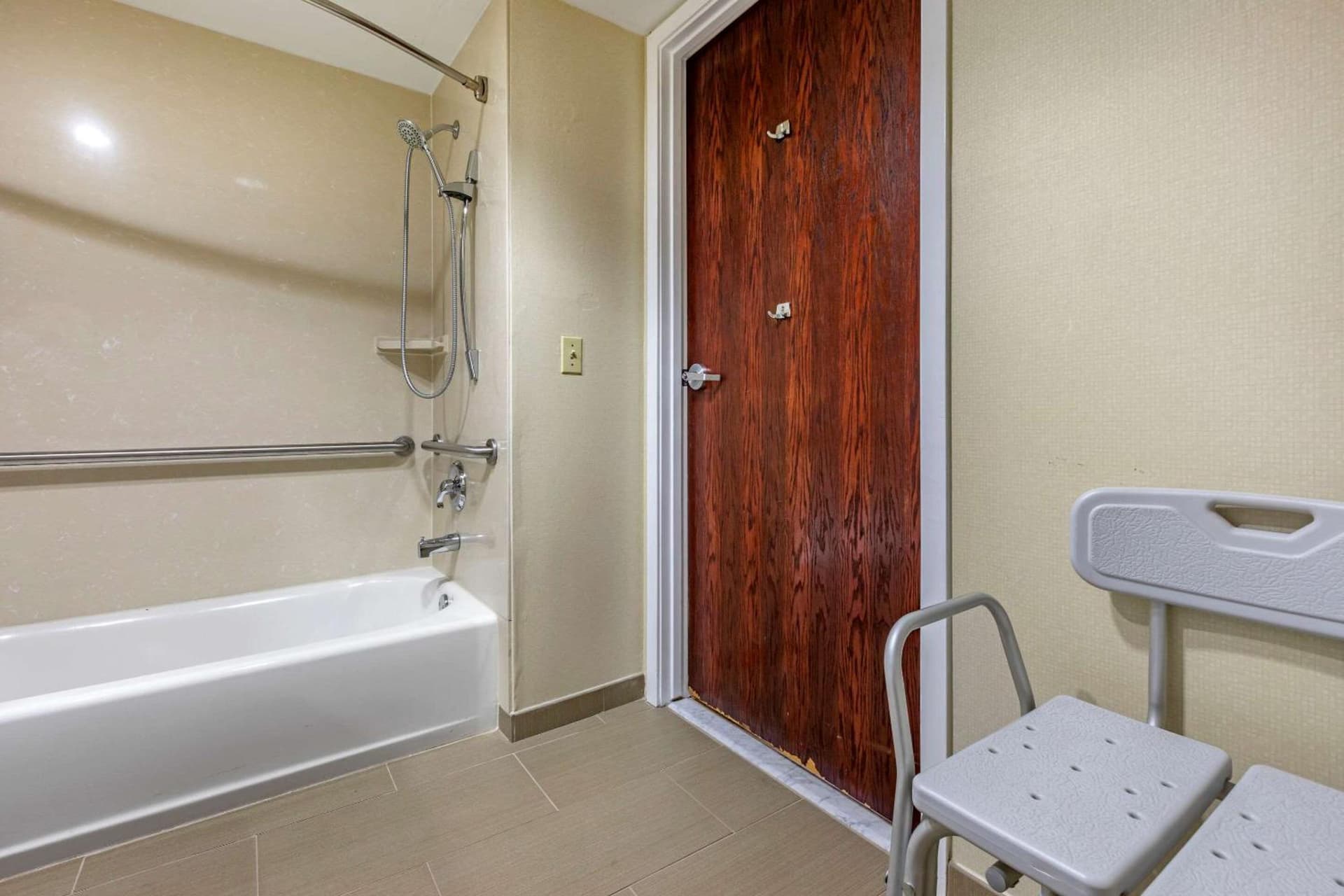 Comfort Suites Visalia - Convention Center gallery photo in Visalia, CA — image 22