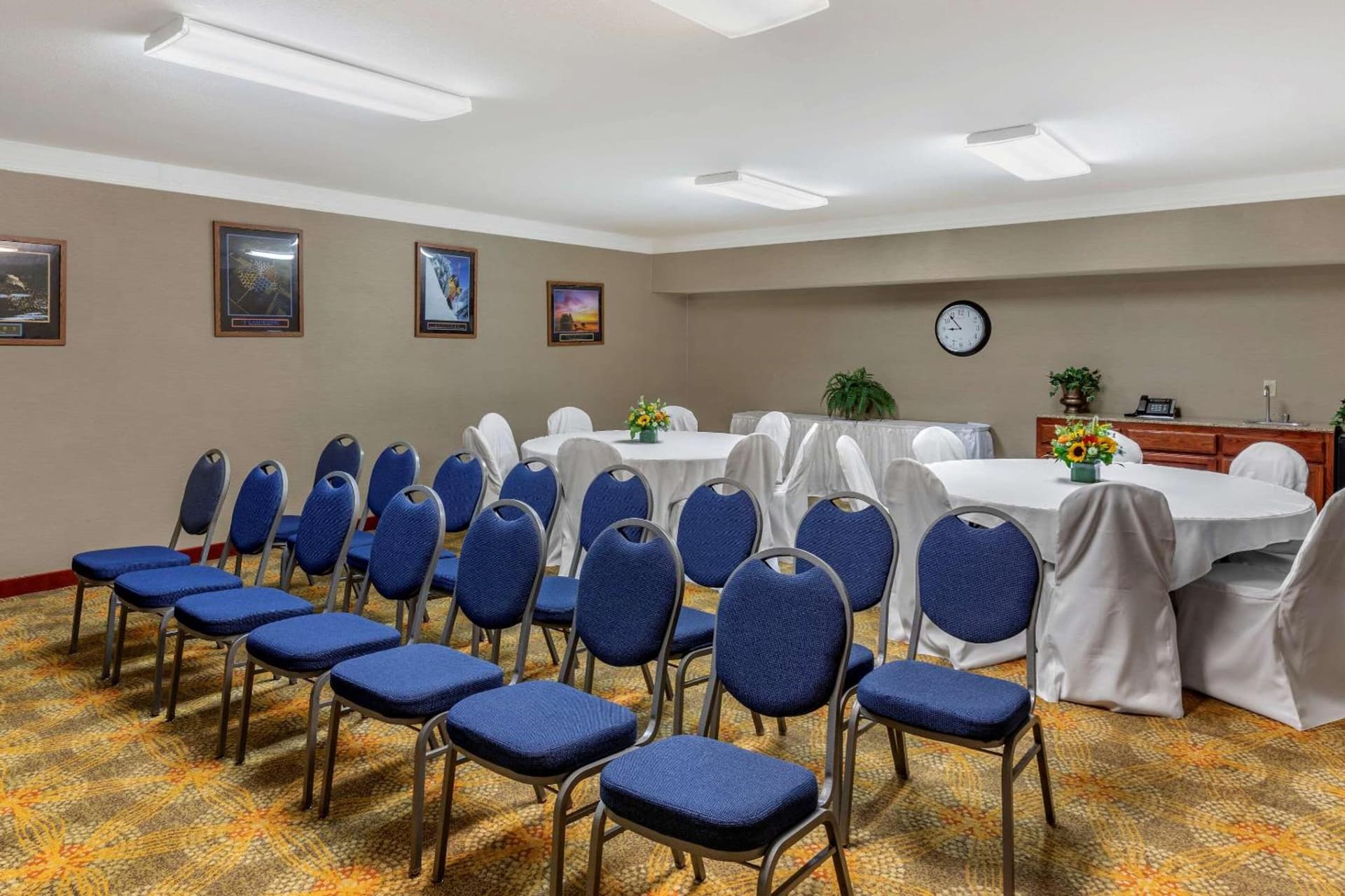 Comfort Suites Visalia - Convention Center gallery photo in Visalia, CA — image 16
