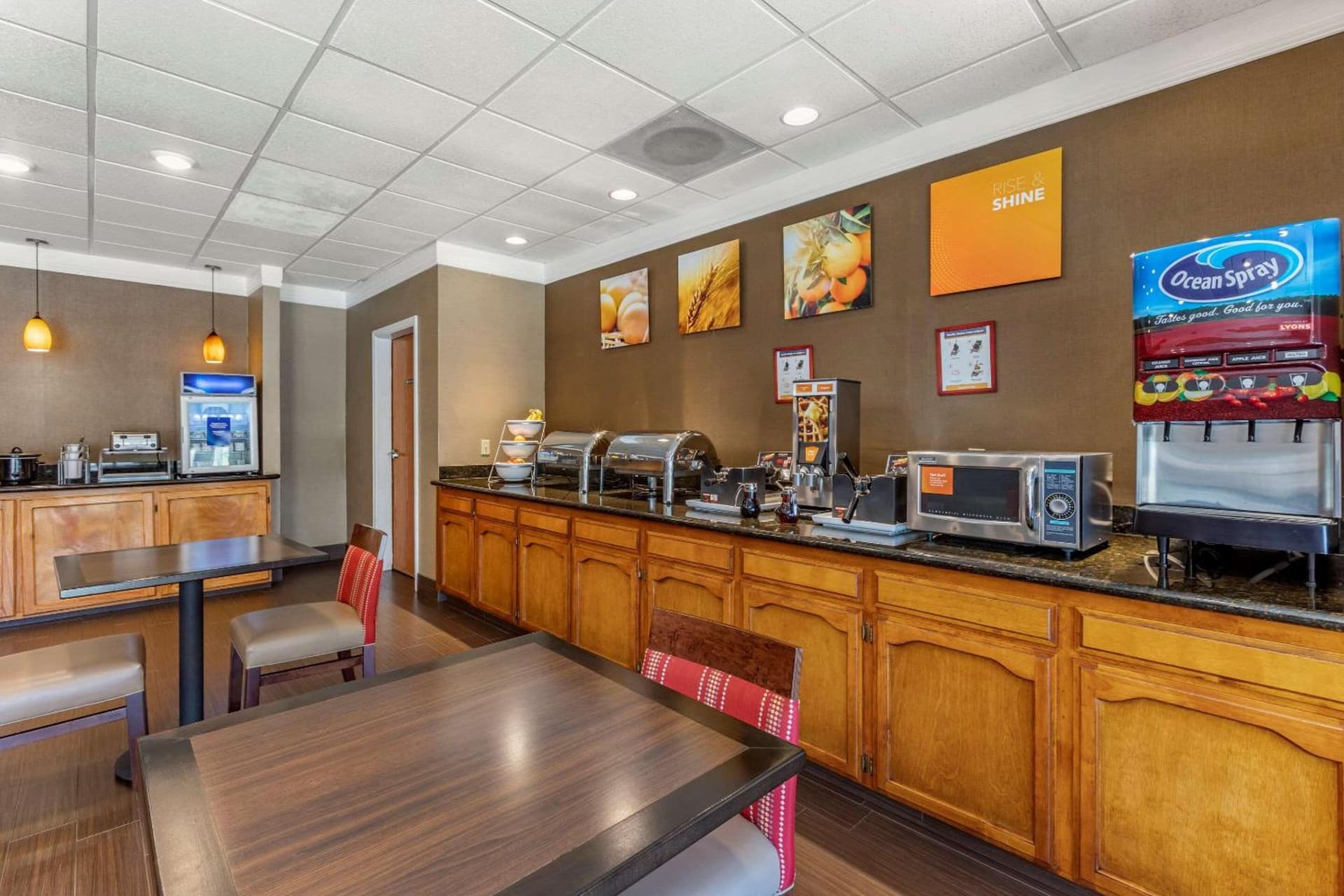 Comfort Suites Visalia - Convention Center gallery photo in Visalia, CA — image 19