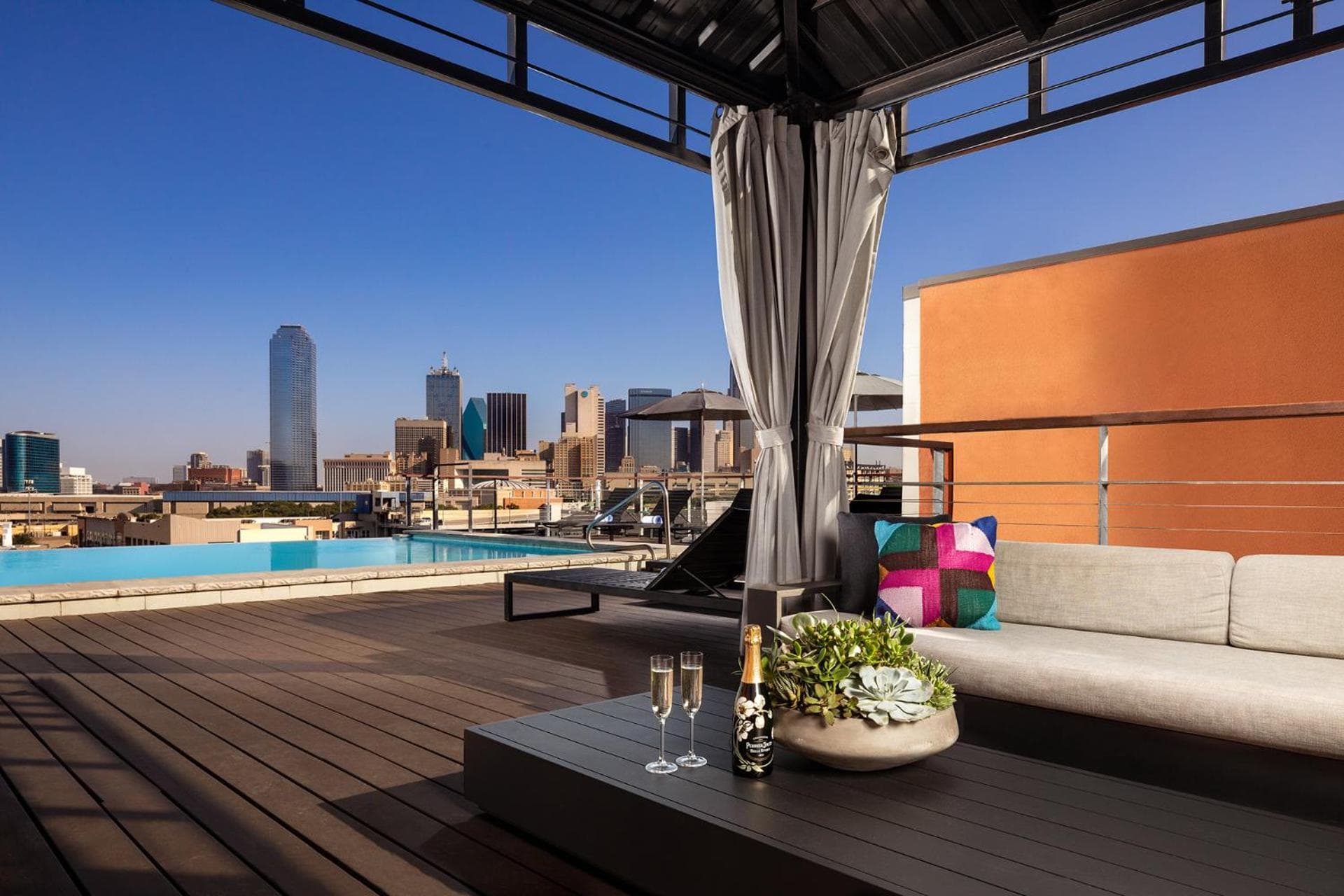 Canvas Hotel Dallas gallery photo in Dallas, TX — image 36